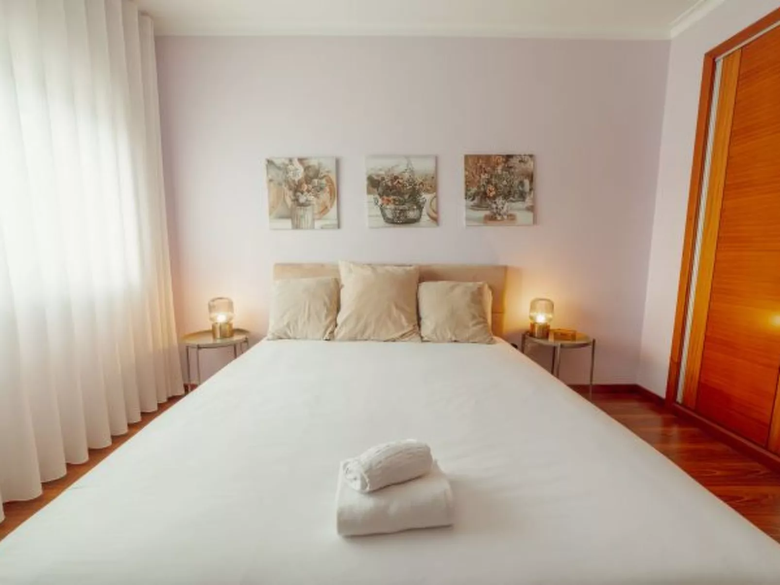 POOL & CINEMA VILLA by VACATIONY - Inside