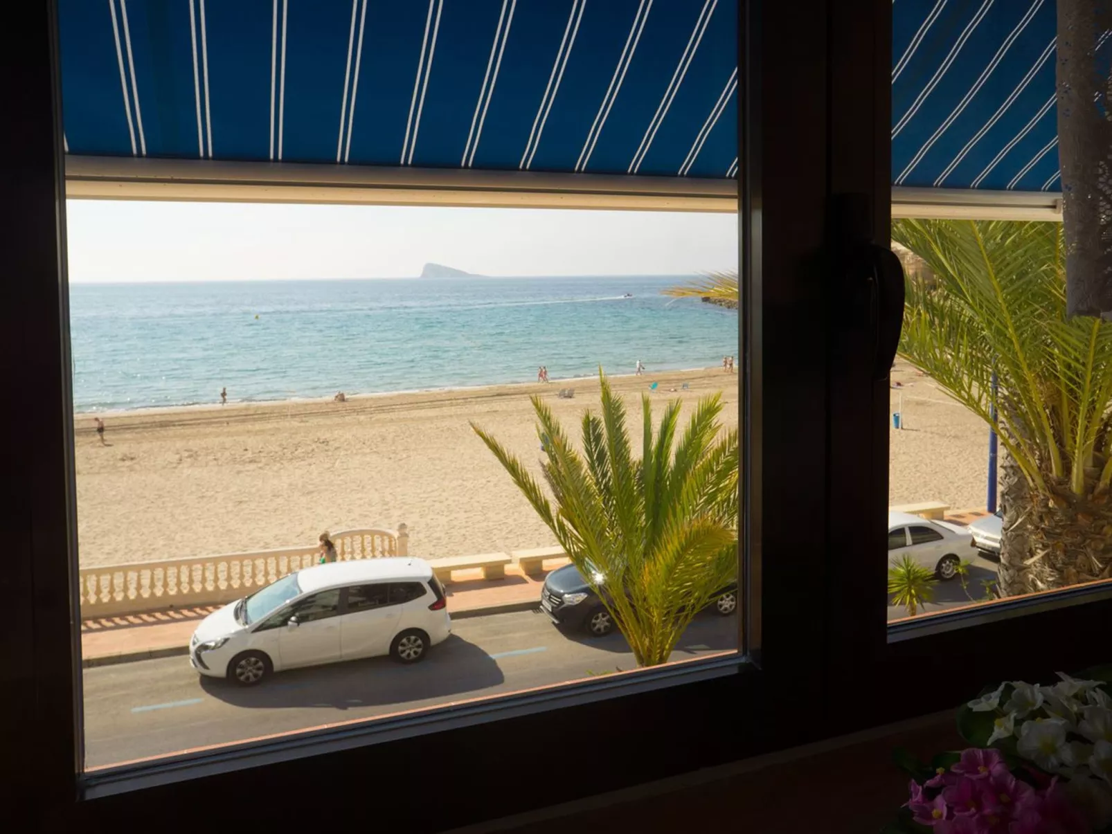 Wohnung in Cala mit Großem Balkon - Image-tags.info