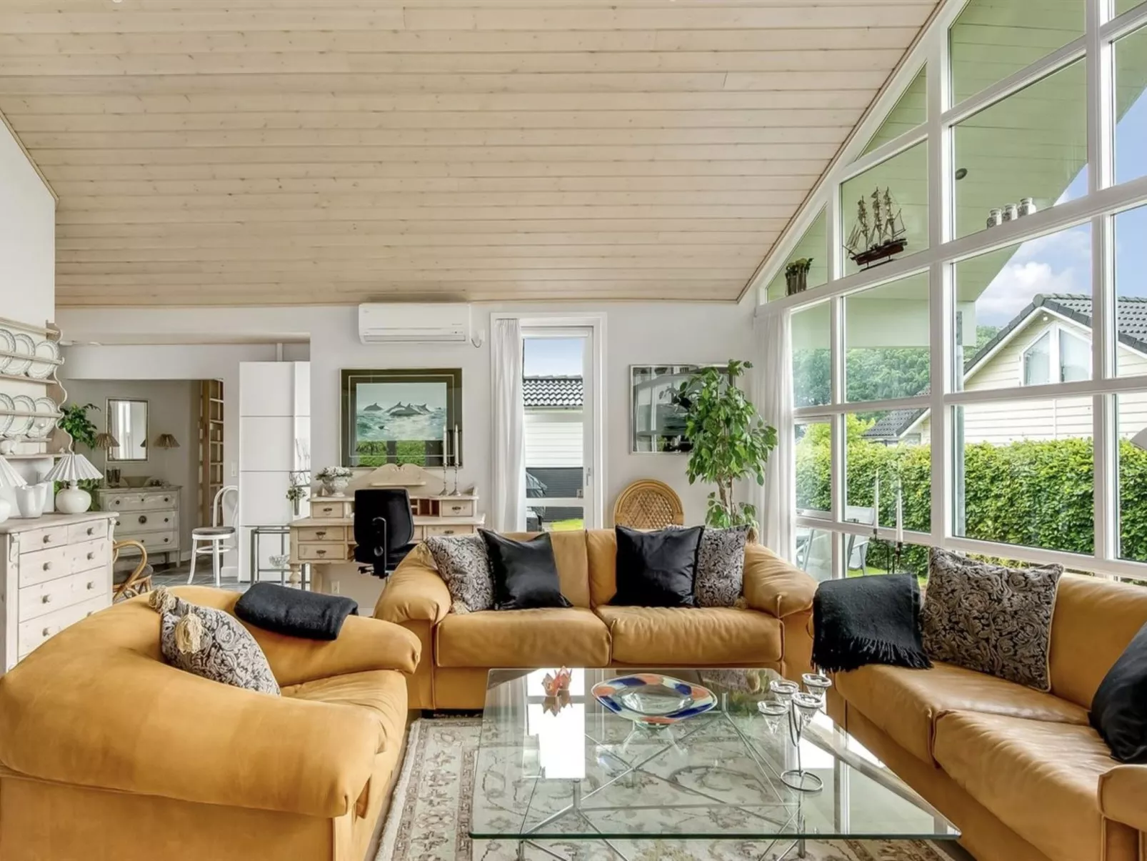 "Elizabeth" - 175m from the sea - Drinnen