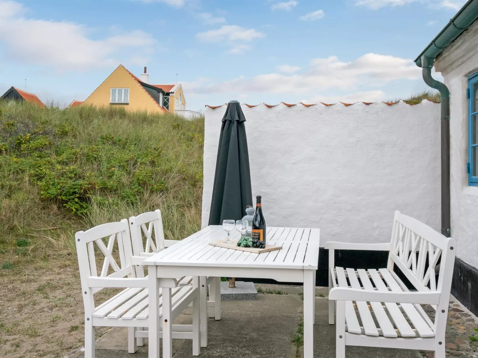 "Kuse" - 25m from the sea - Outside