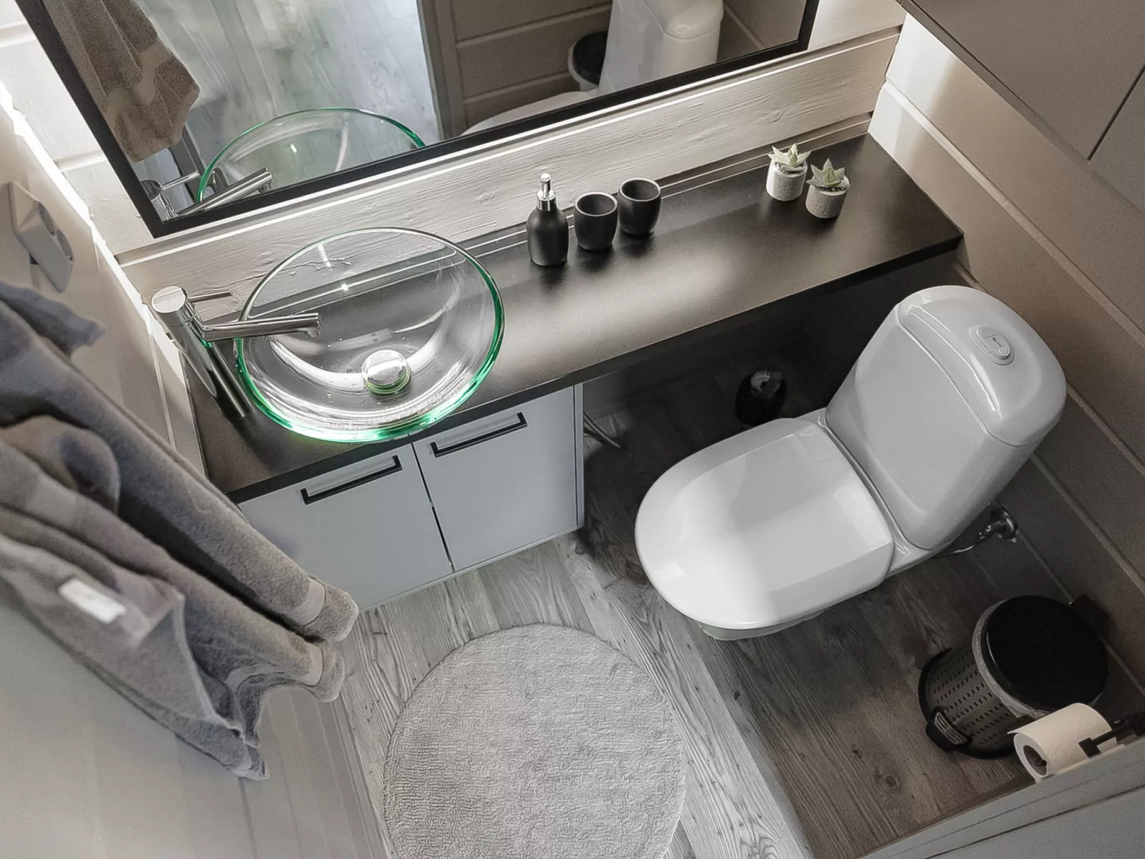 Loma-saaga 3 - Dedans