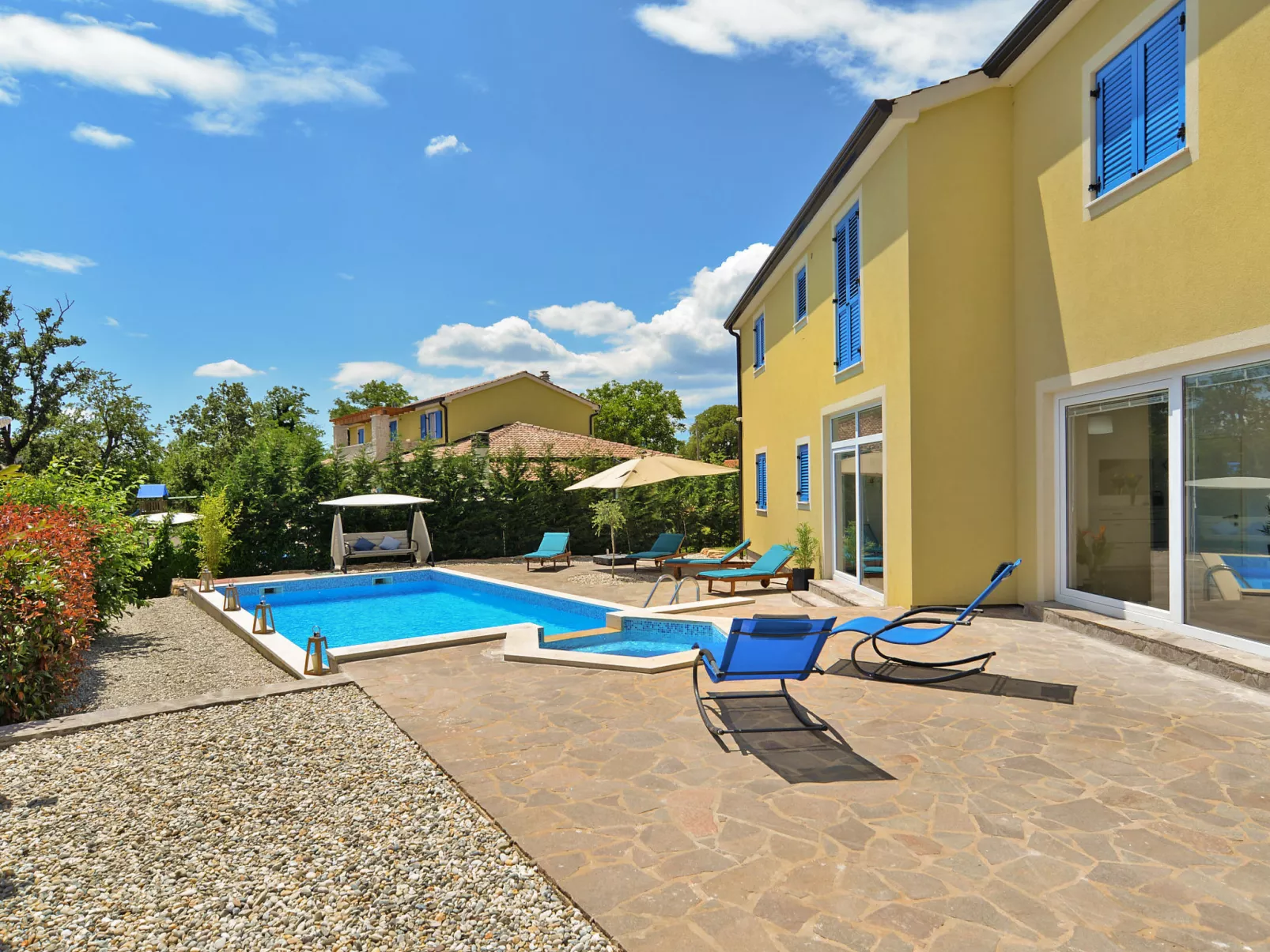 Villa 1519 - Image-tags.info