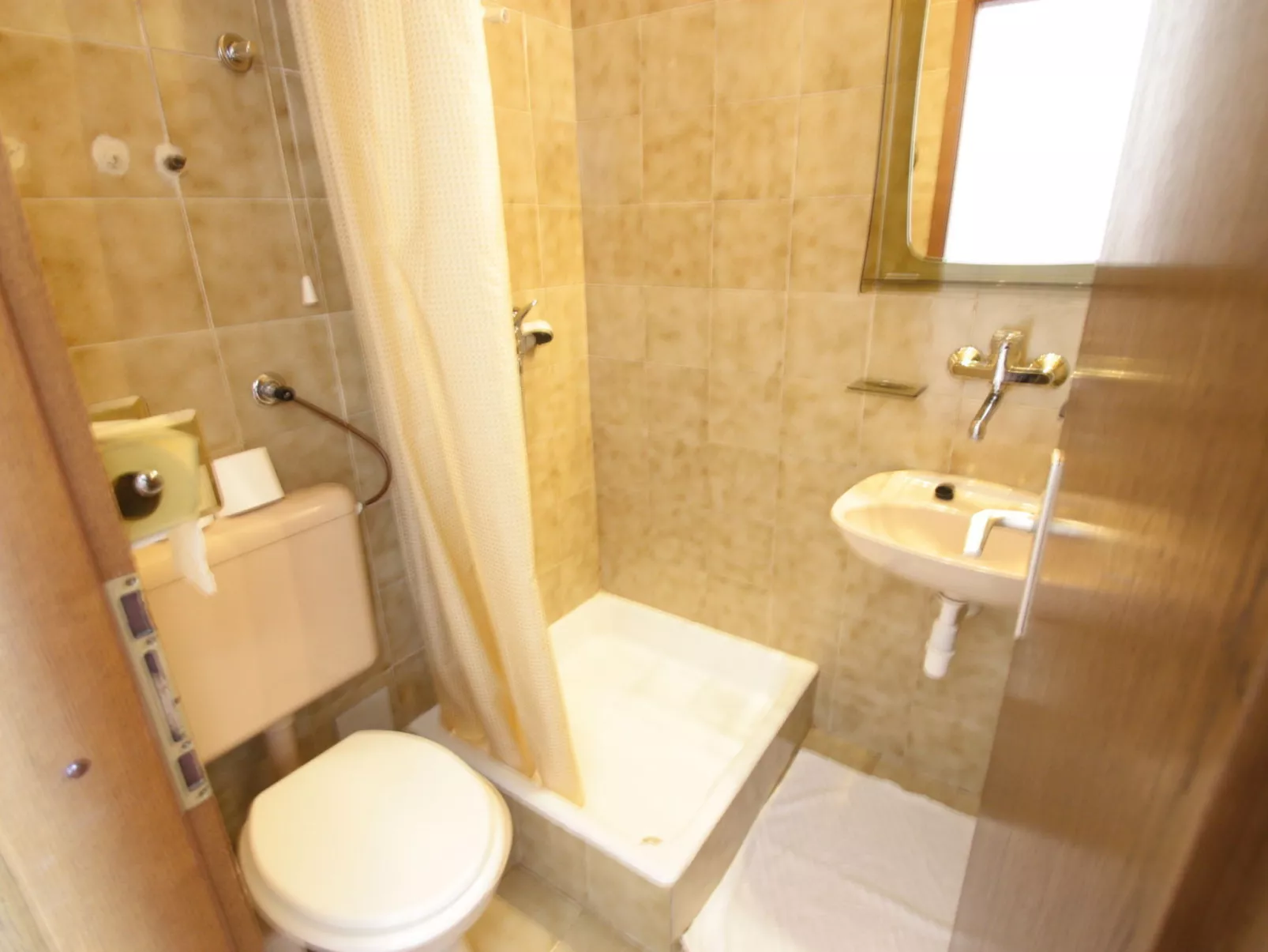 DRAGINJA soba 4 / HR-04354-04 - Dedans