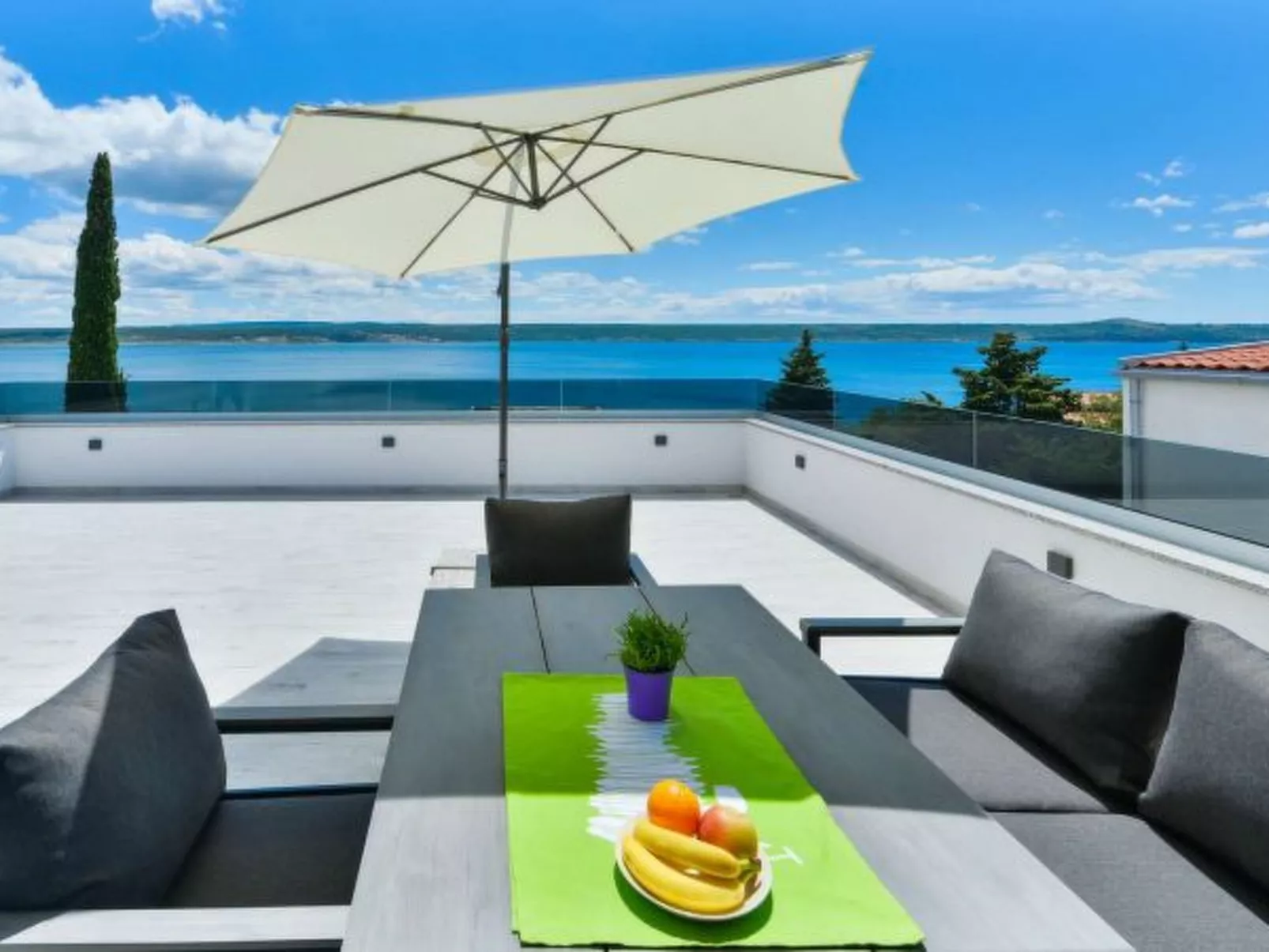 Modern Villa Futura with pool - Drinnen