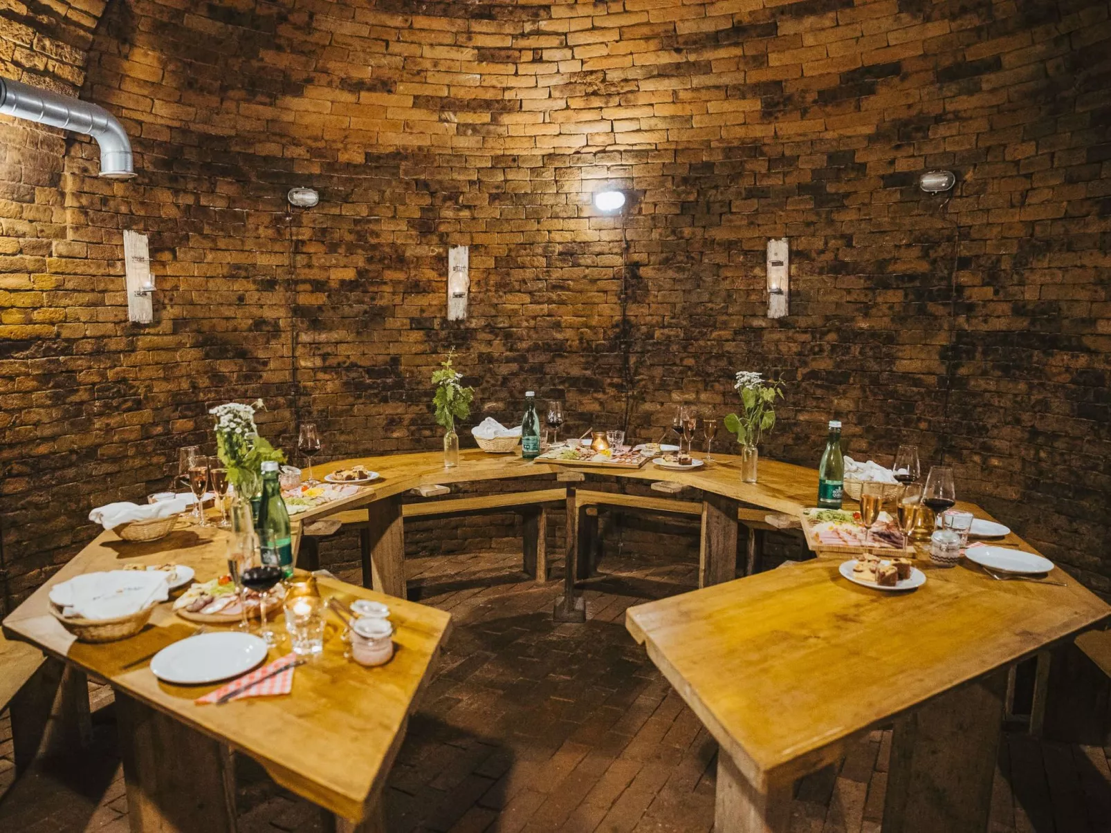 Weinfass-Suite für 2 in Grub an der March - Inside