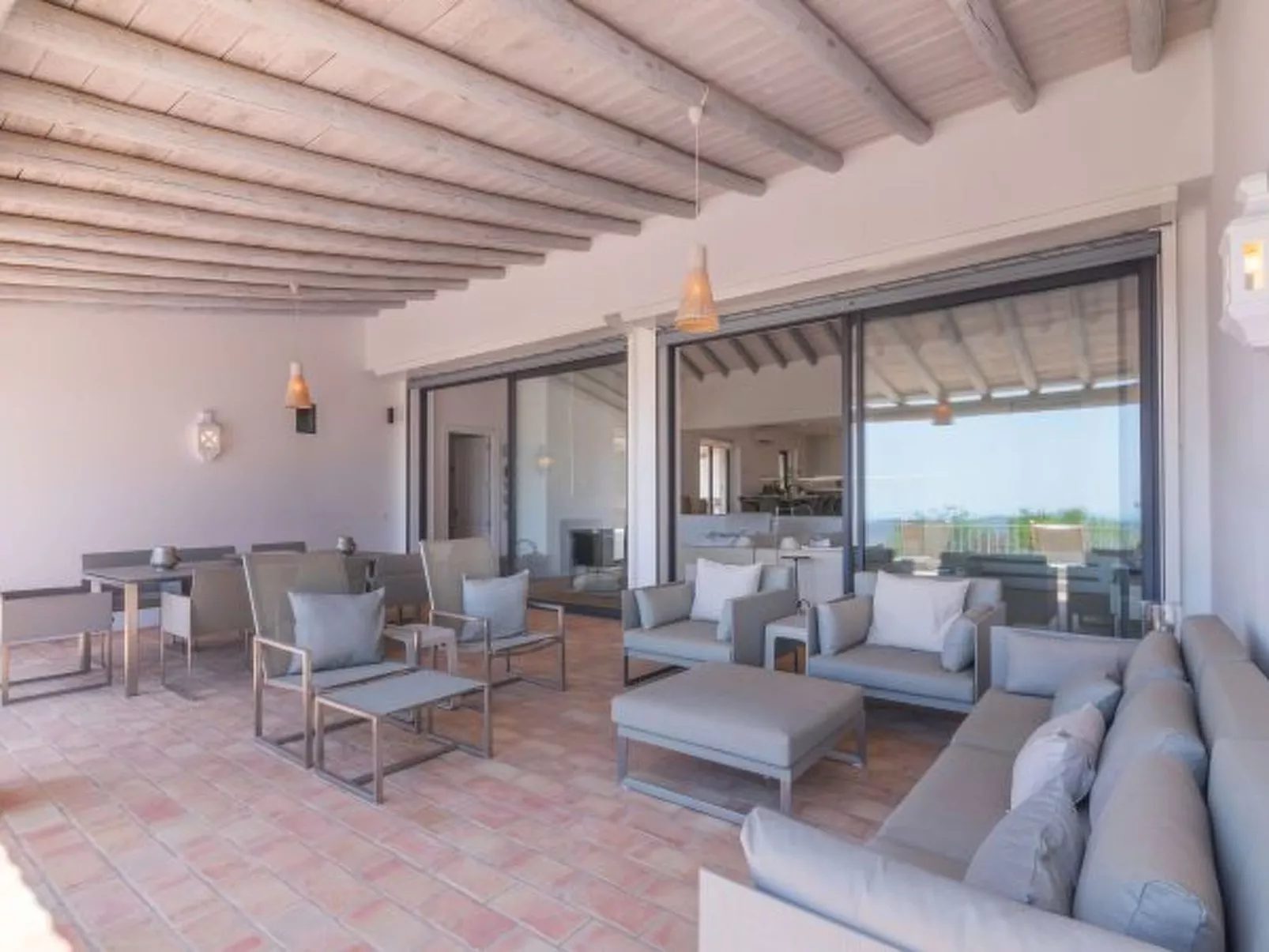 Casa Velha: Pool & Ocean View - Inside