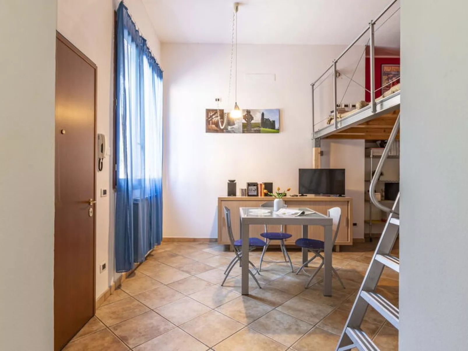 Florentine Careggi Loft - Drinnen