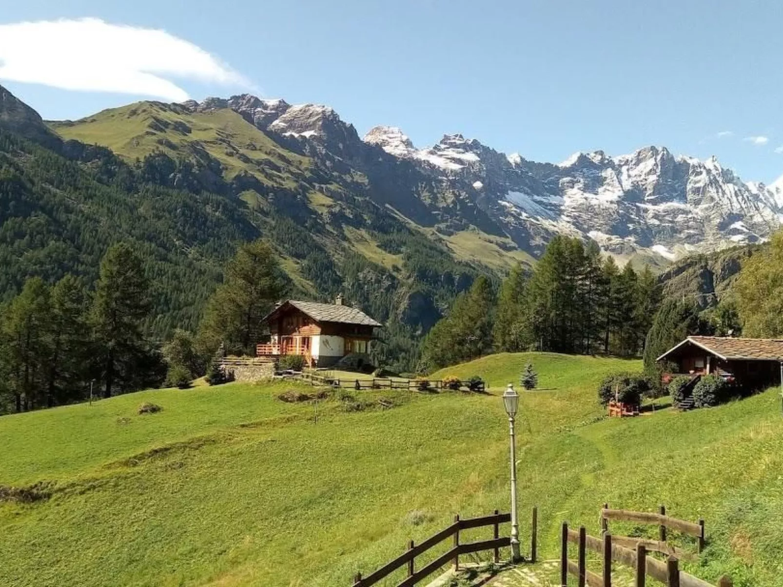 'Lo Chalet' der Balkon über dem Matterhorntal - Outside