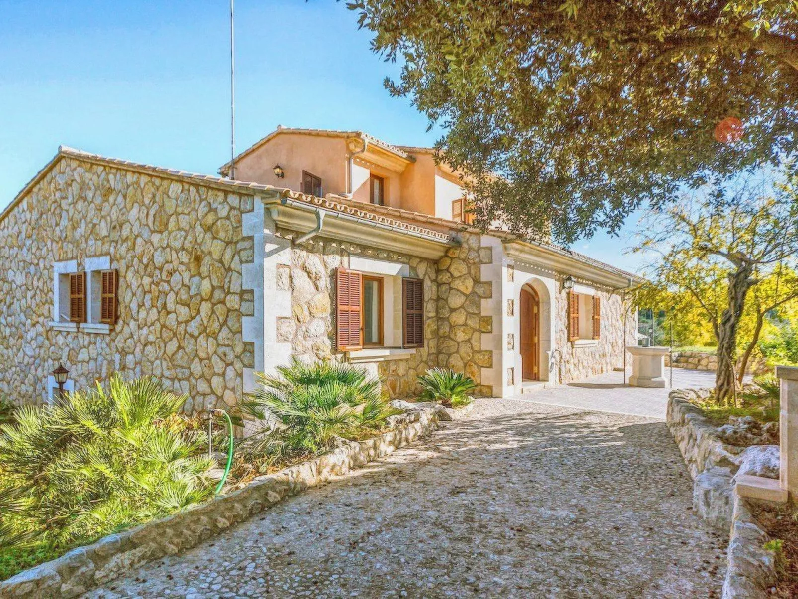 Schönes Landhaus mit Panoramablick auf die Berge - Dehors