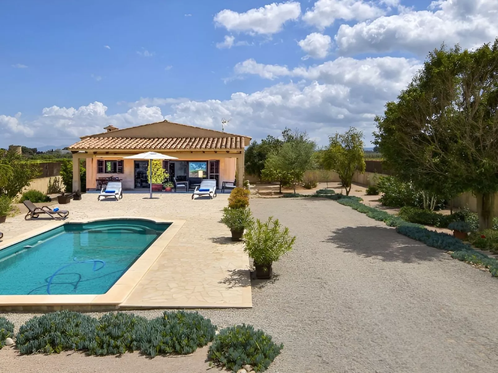 Pleasant rustikales Landhaus - Outside