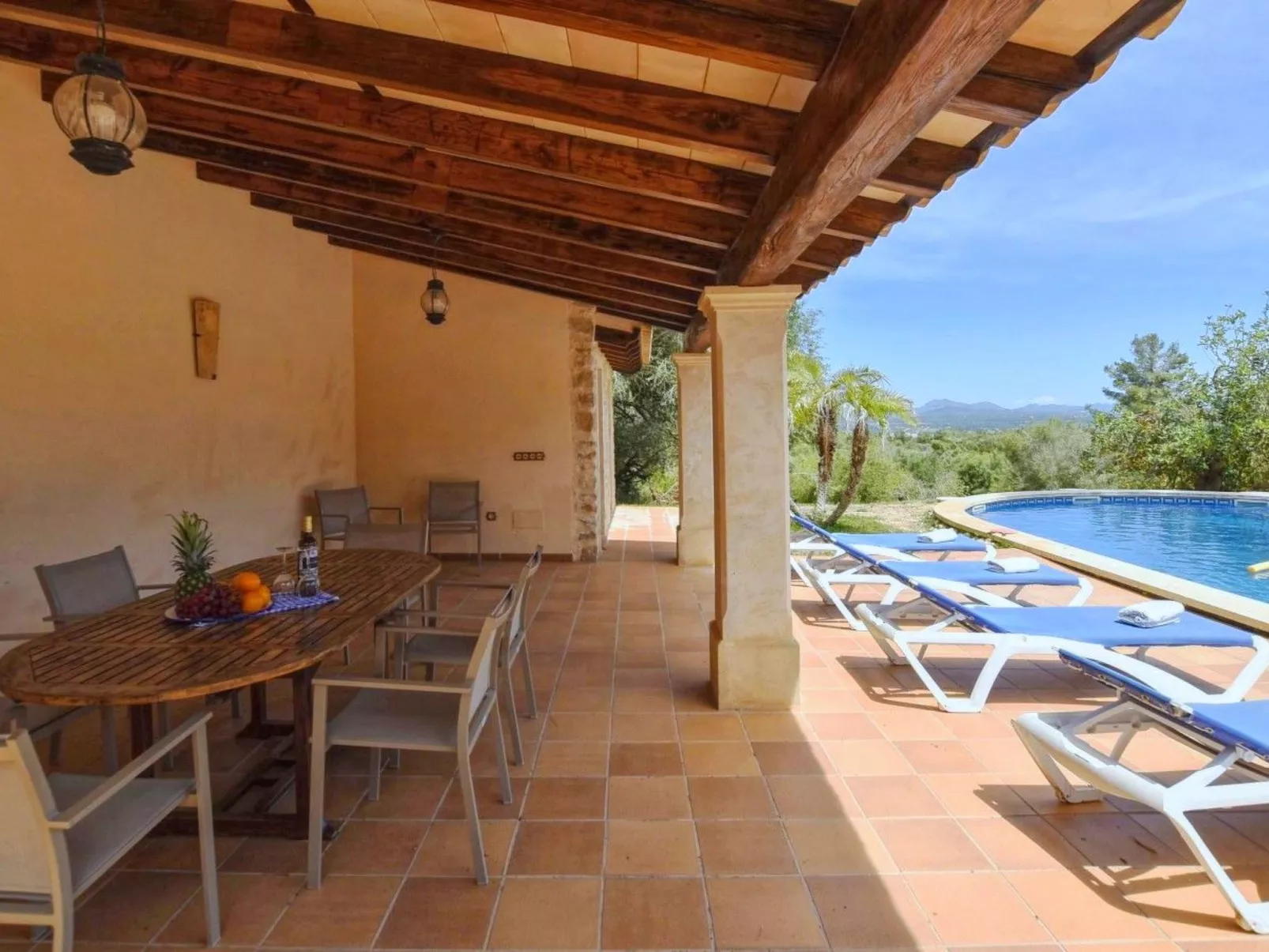 Villa mit eigenem Schwimmbad - Dehors