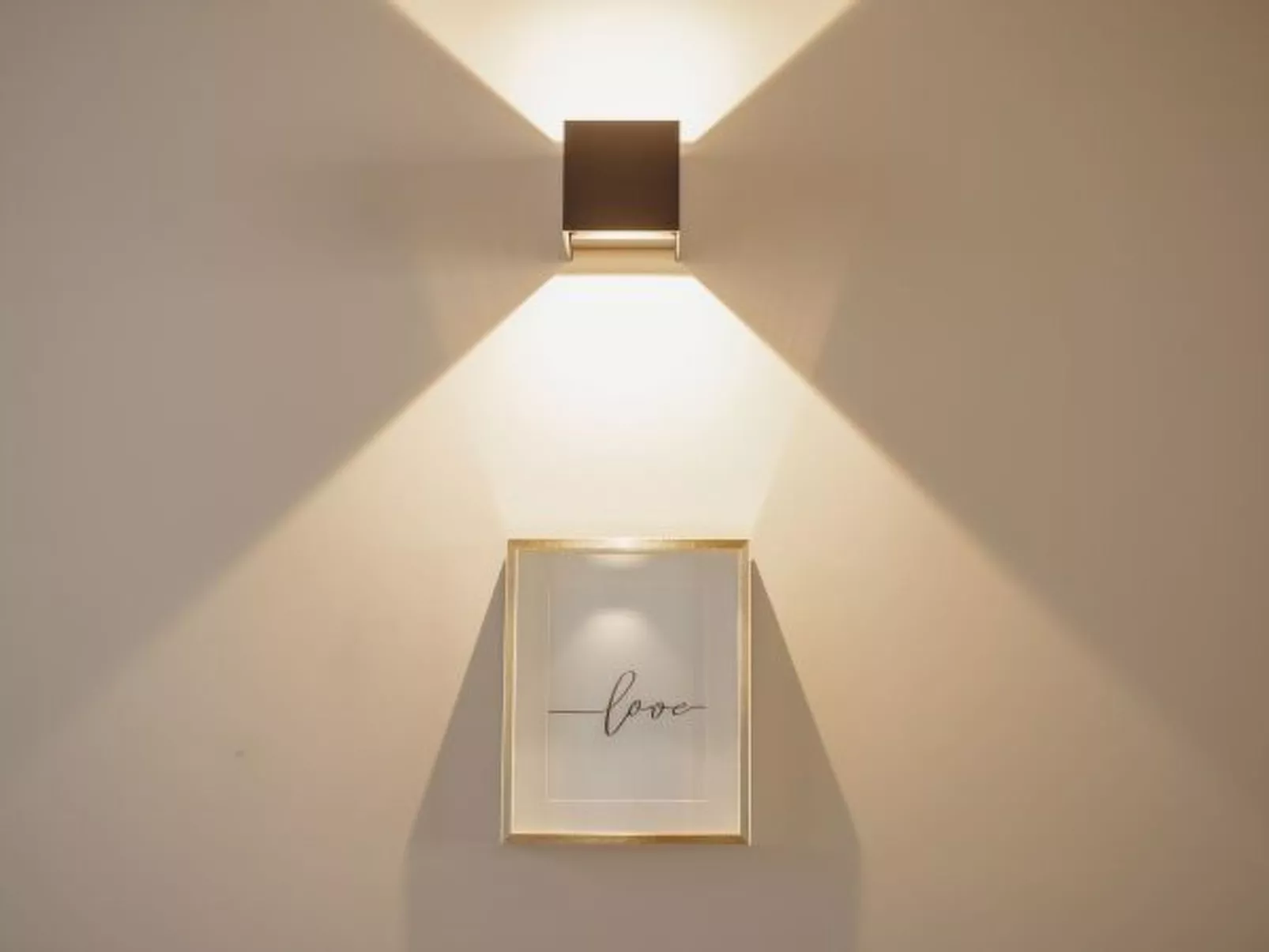 CITY CENTER PREMIUM with GARAGE by VACATIONY - Inside