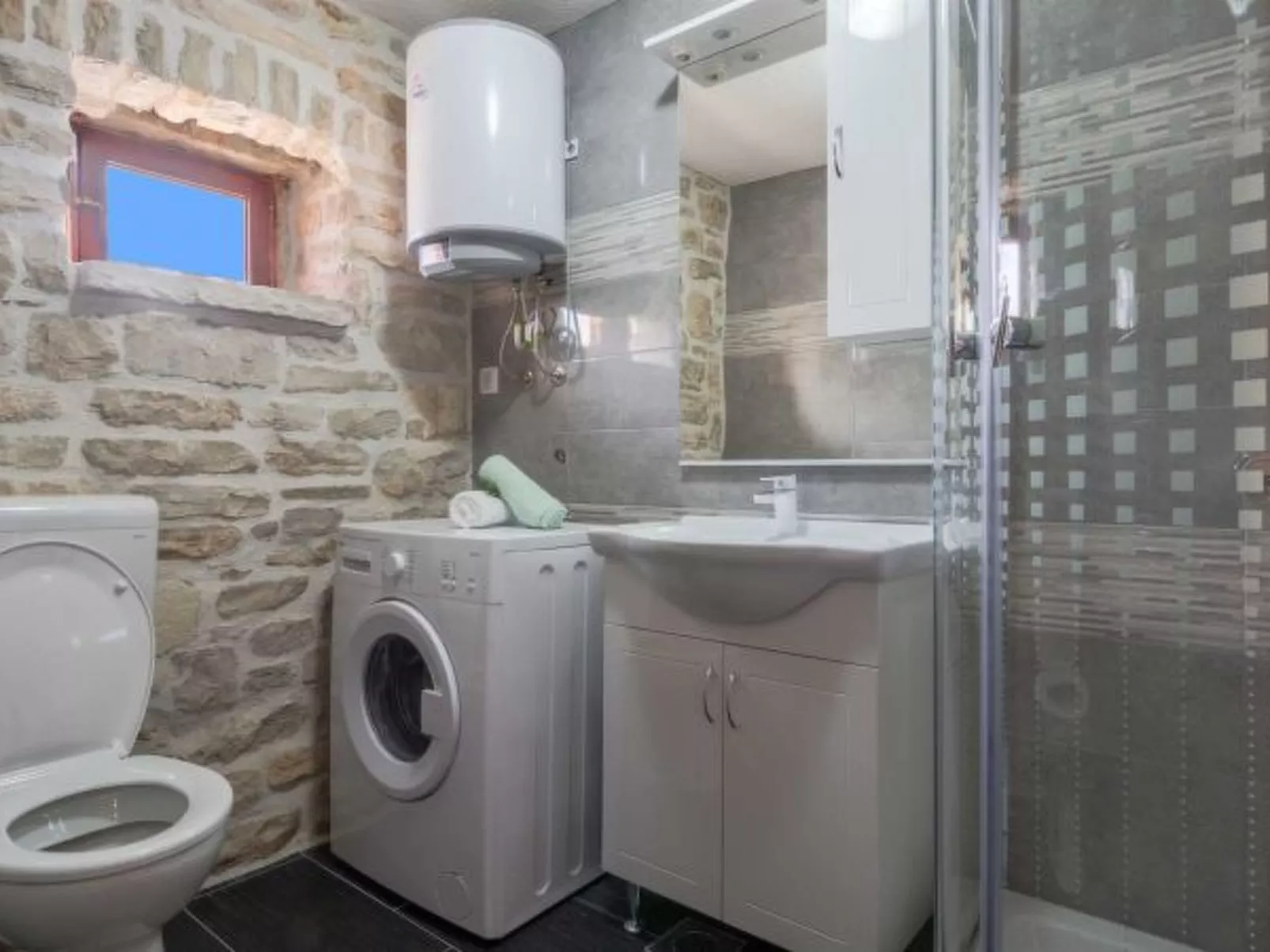 Country House Irena with pool - Image-tags.info