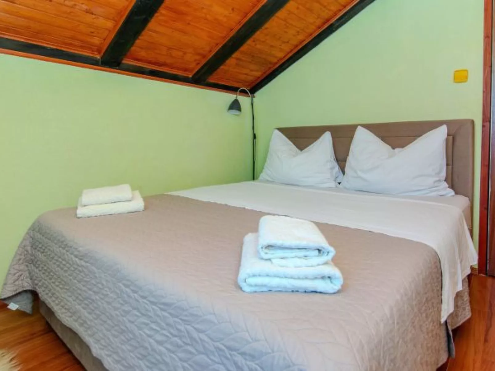 Villa Annamaria with large pool, Zadar - Image-tags.info