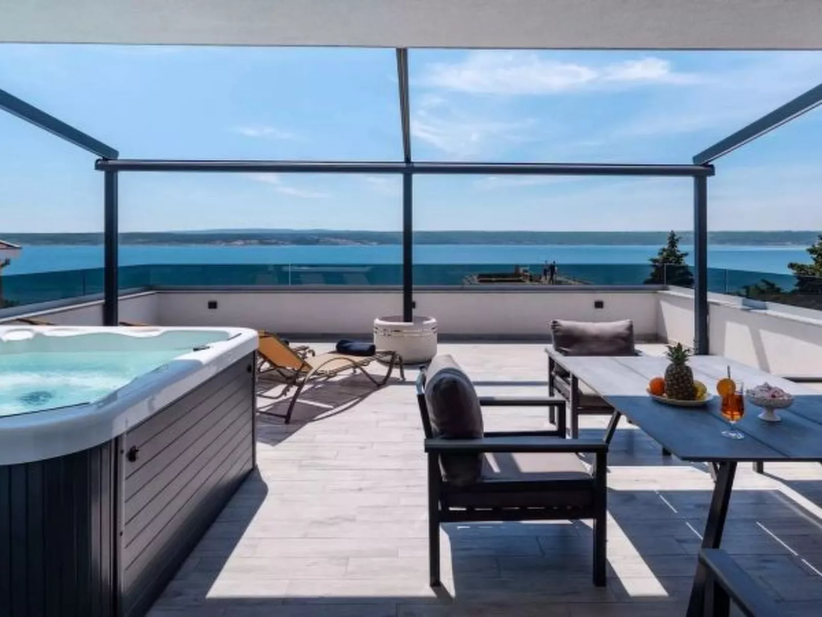 Modern Villa Futura with pool - Draußen