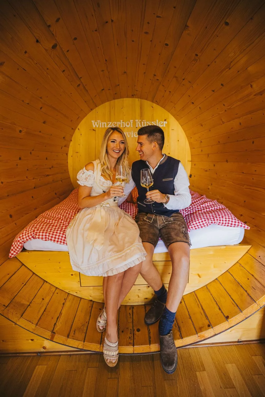 Weinfass-Suite für 2 in Grub an der March - Inside