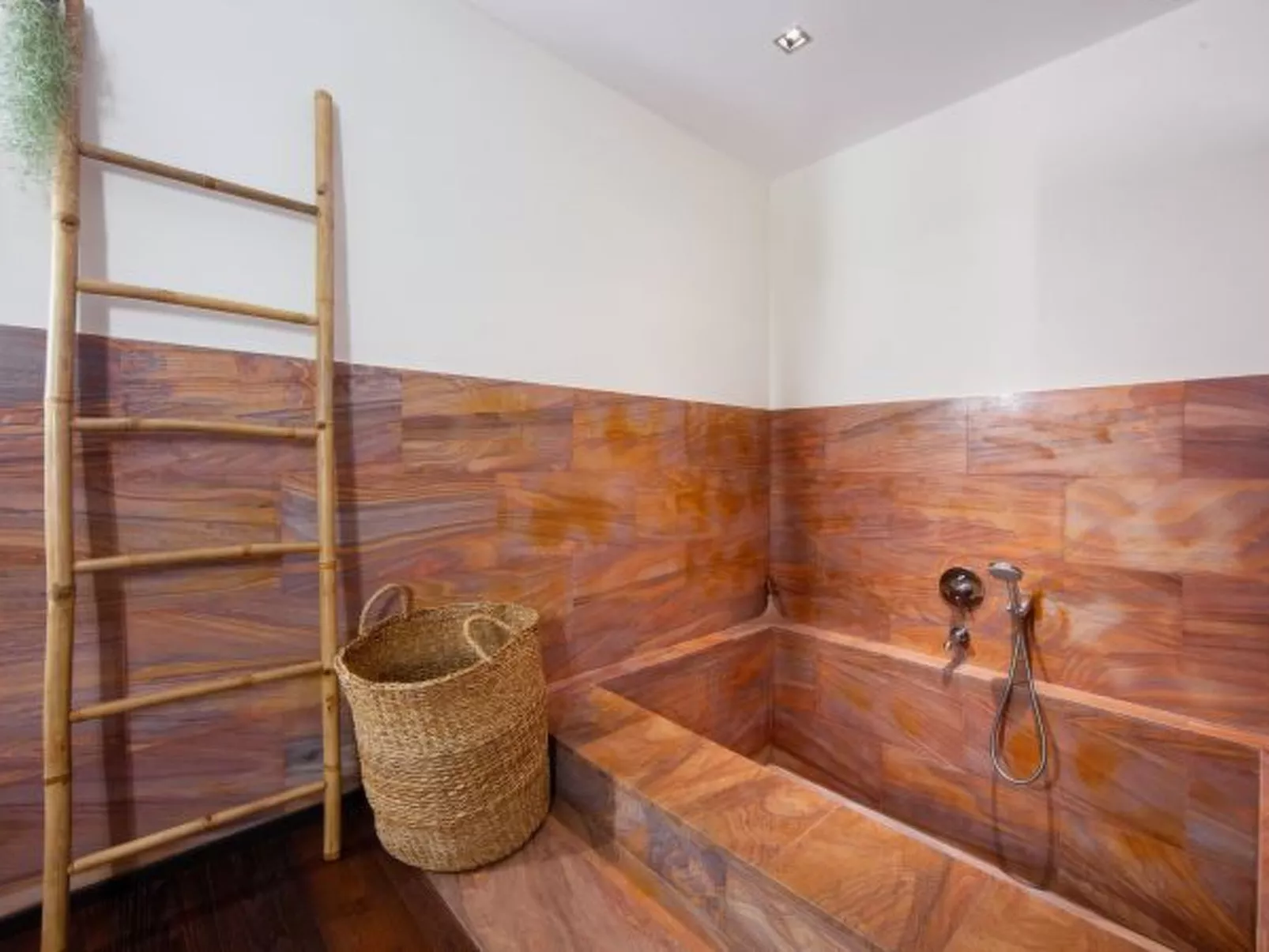 Villa Madrugada, beachside villa in Costabella - Image-tags.info