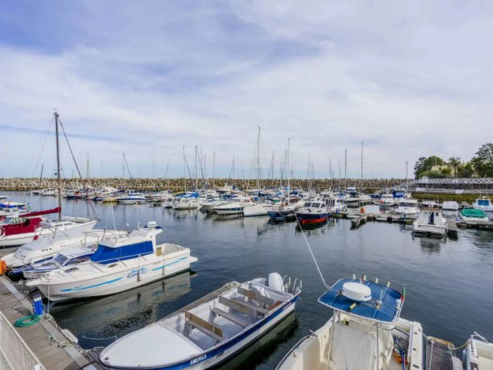 Sesimbra Prime Apartment - Outside