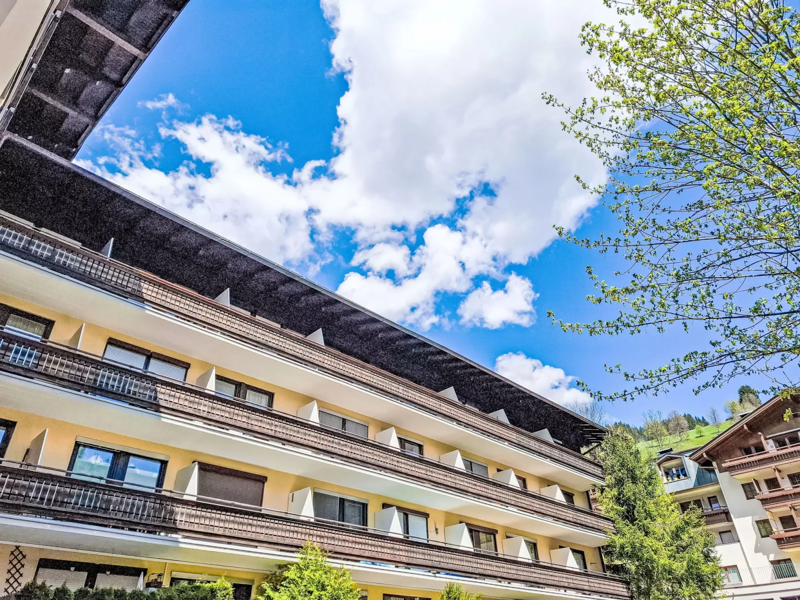 Kirchenblick - Outside