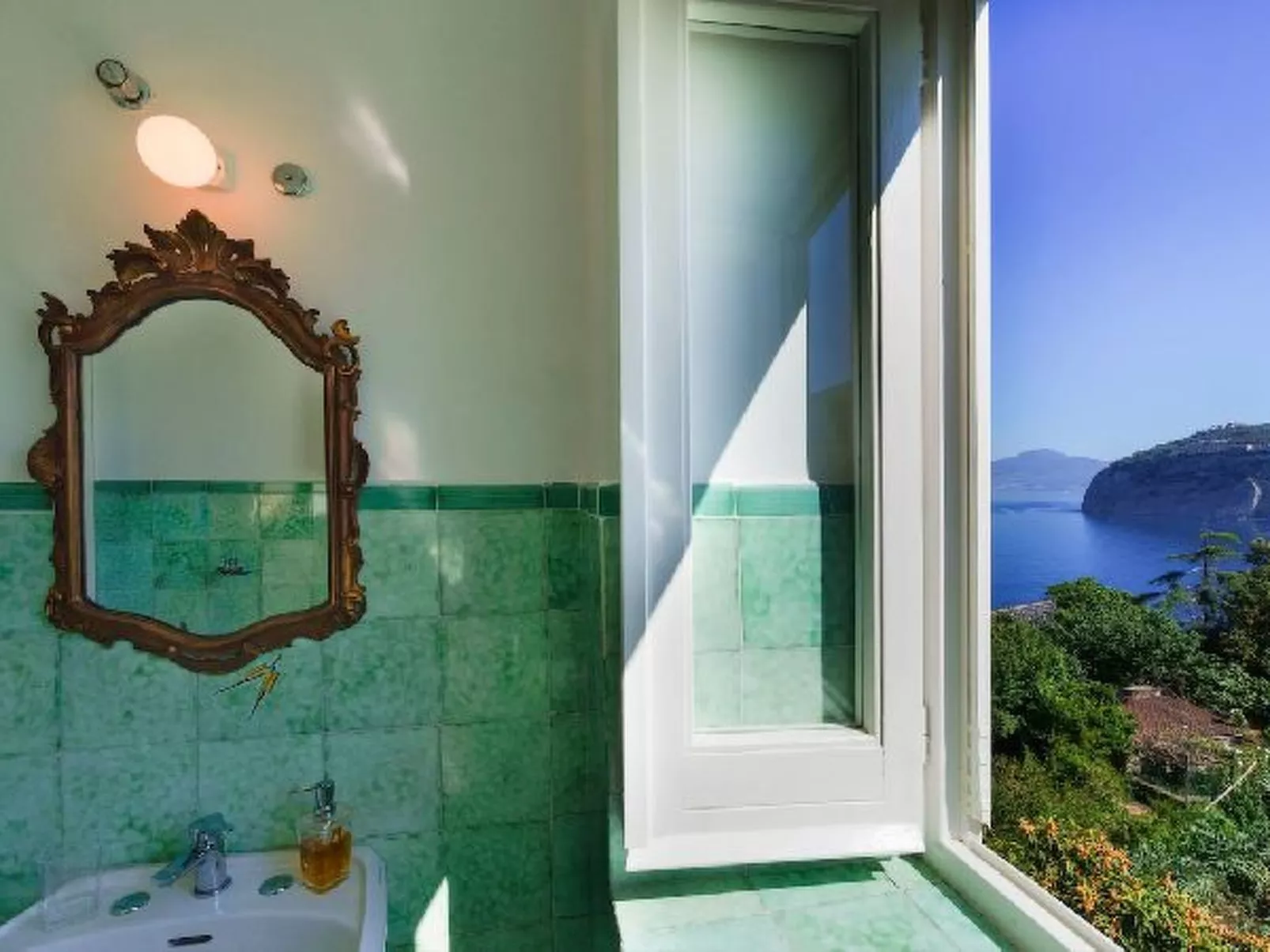 Il terrazzino di Villa Preziosa al Pizzo - Image-tags.info