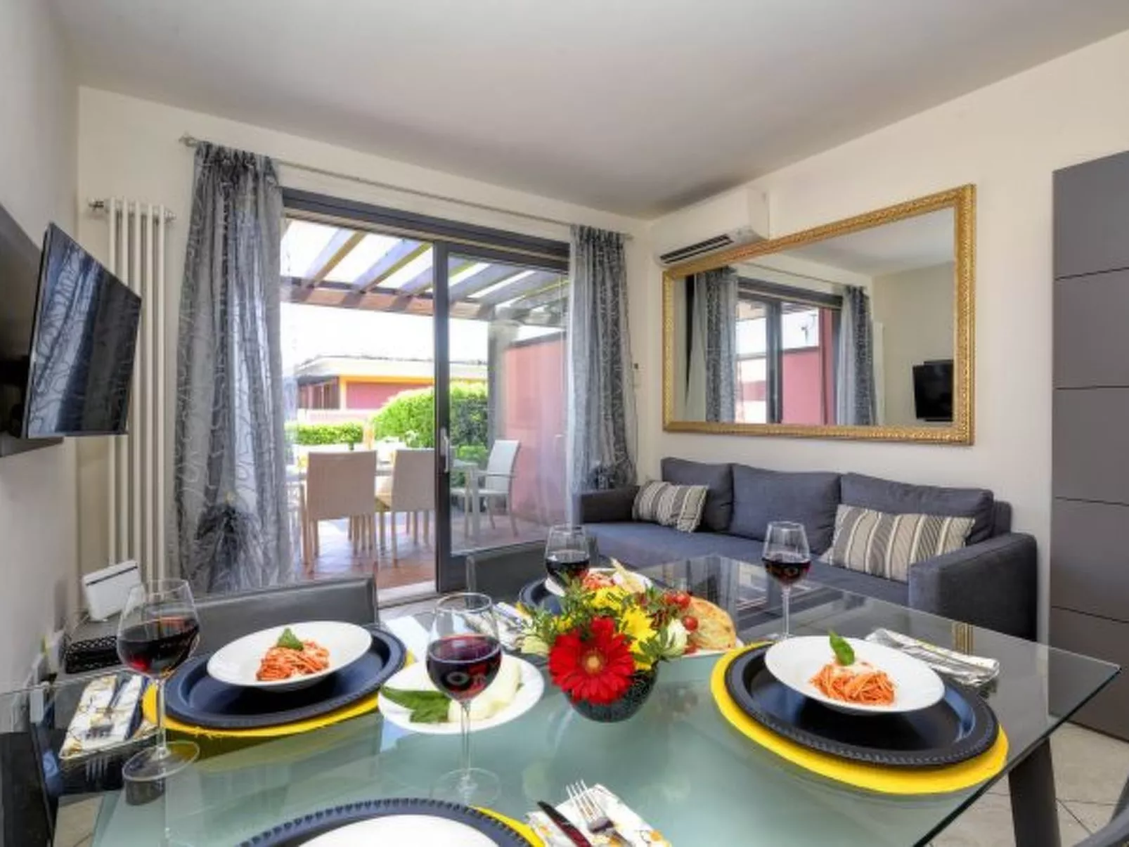 DesenzanoLoft CO2 – In Wohnanlage mit 5 Pools - Image-tags.info