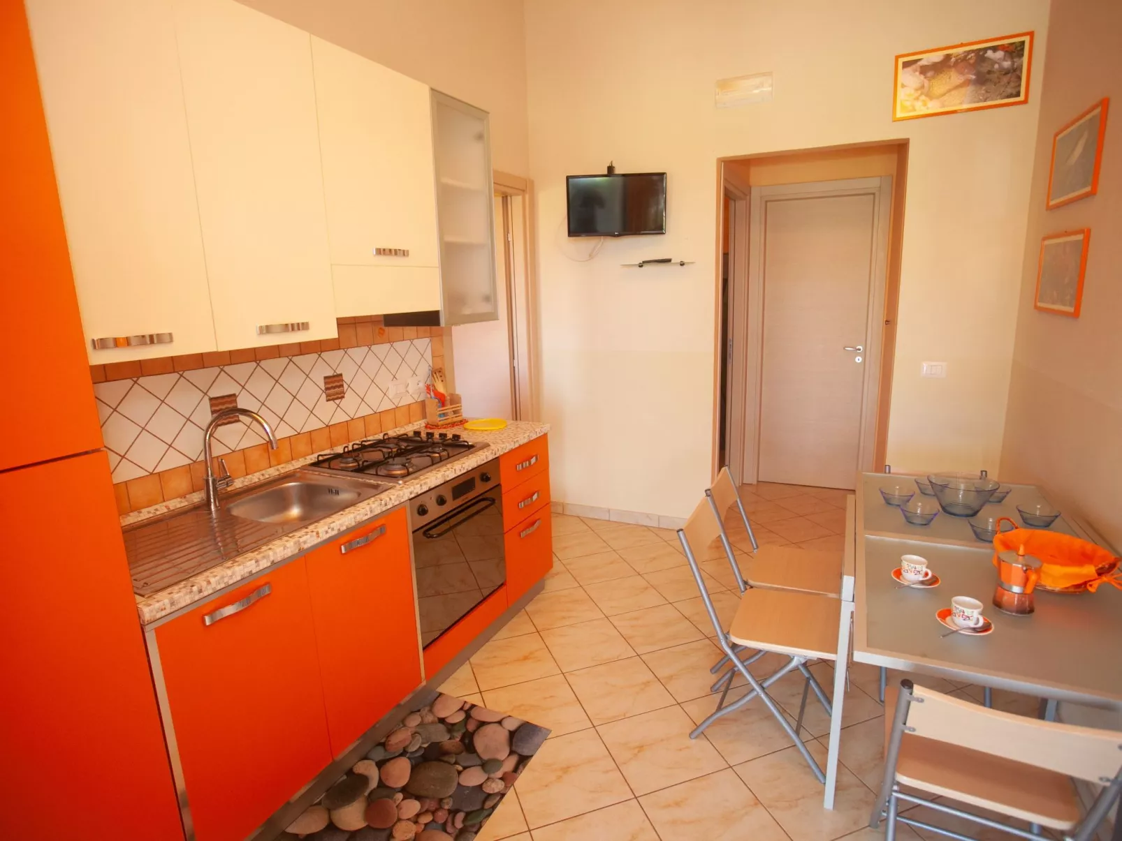 Luxus-Drei-Zimmer-Wohnungen mit großem Garten - Dedans