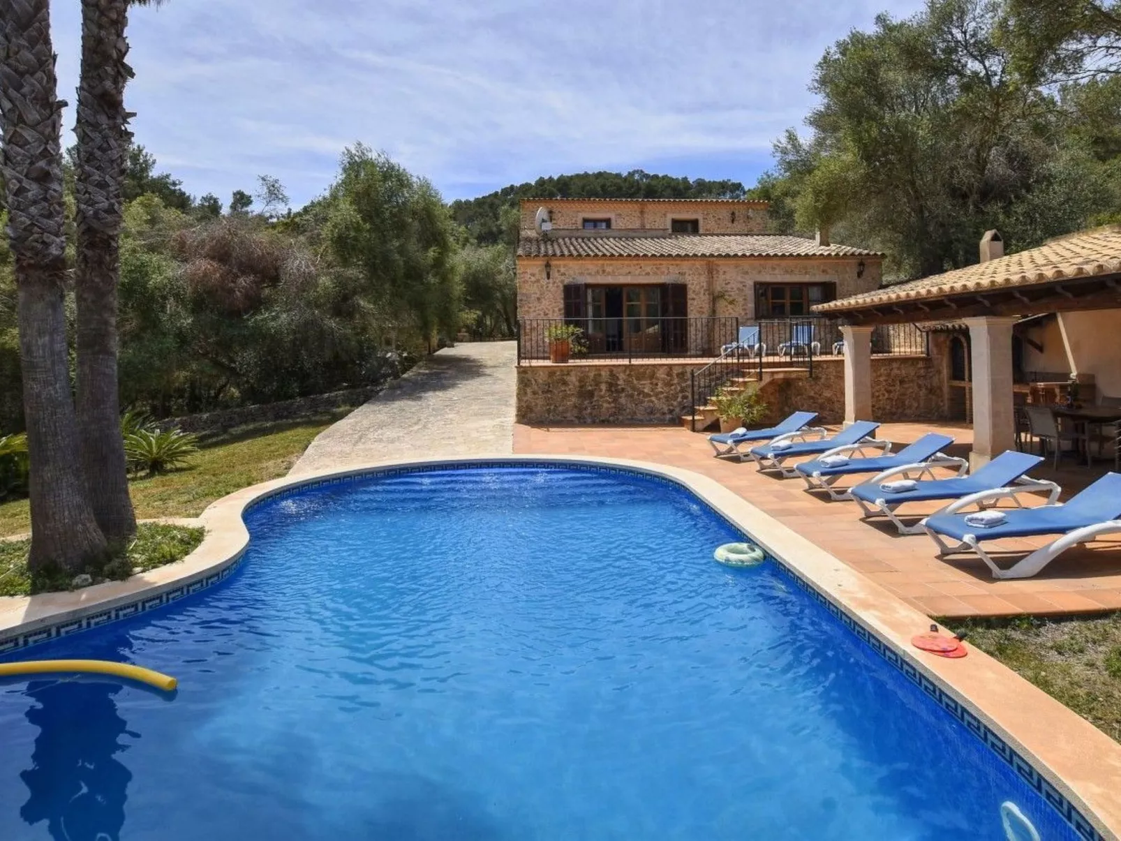 Villa mit eigenem Schwimmbad - Dehors