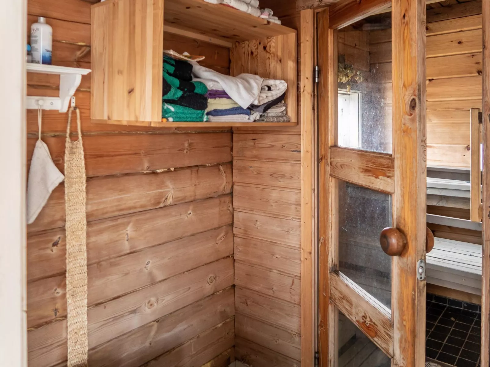 Jokiniitty 2 - Dedans