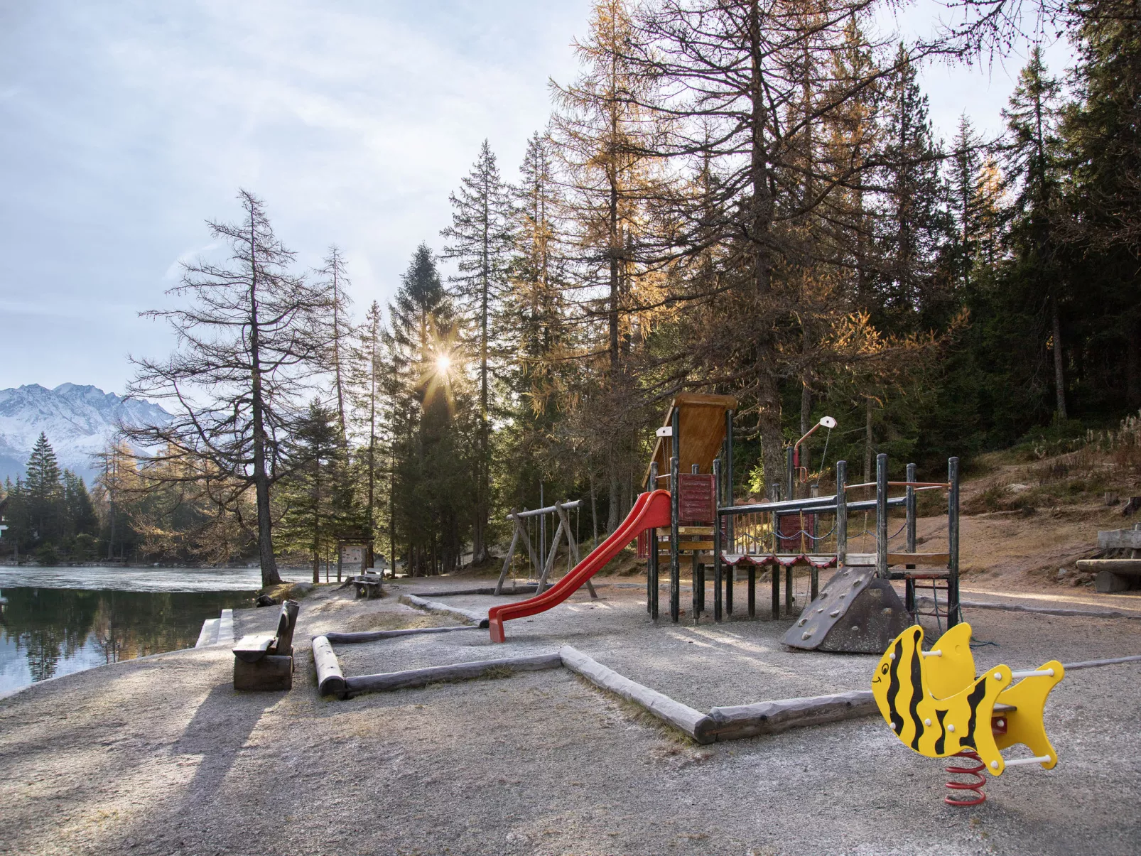 Chalet Le Basset - Family Chalet in the Swiss Alps - Area