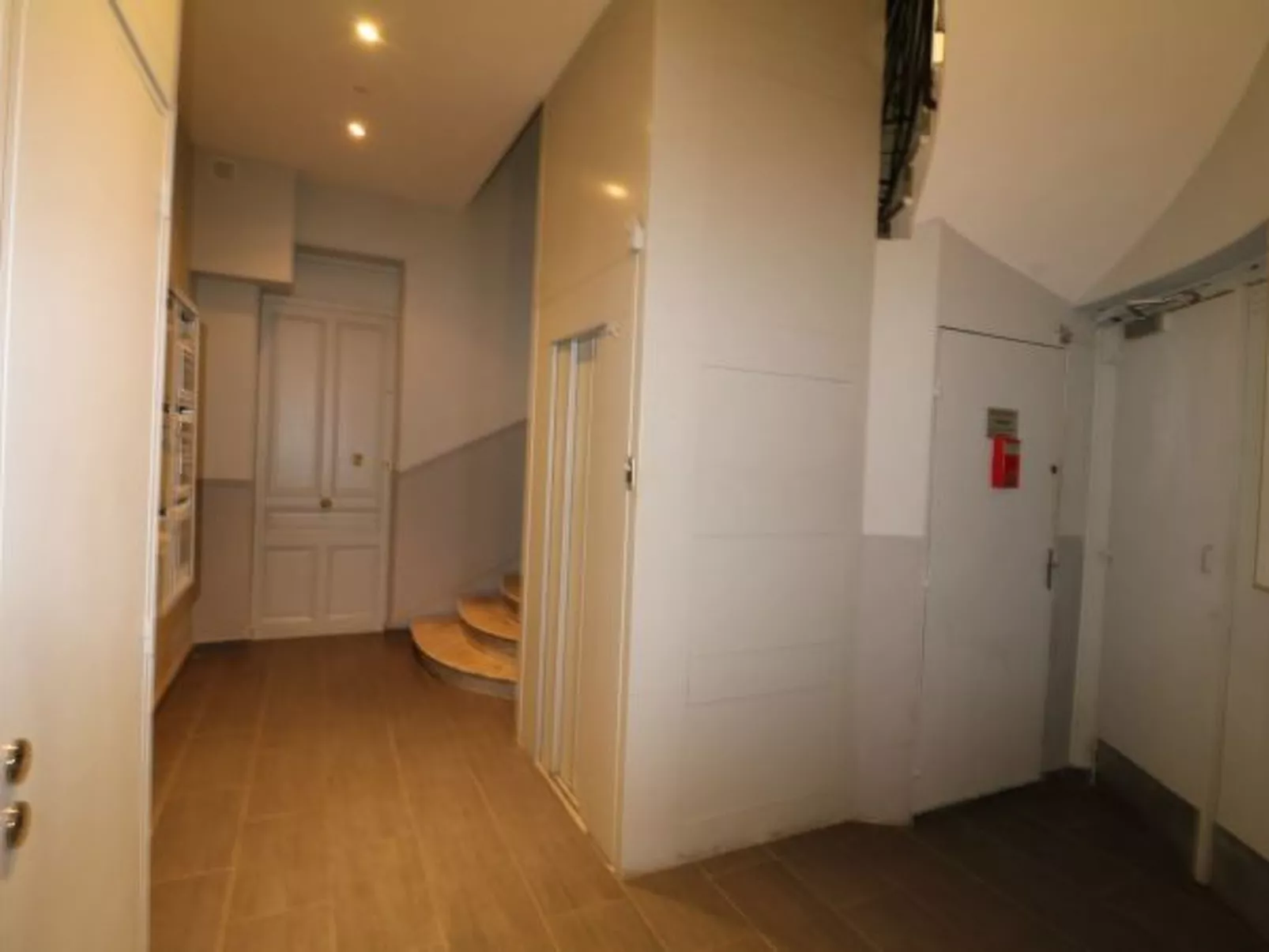 Luxury 3 bedroom Rue d'Antibes 410 - Image-tags.info