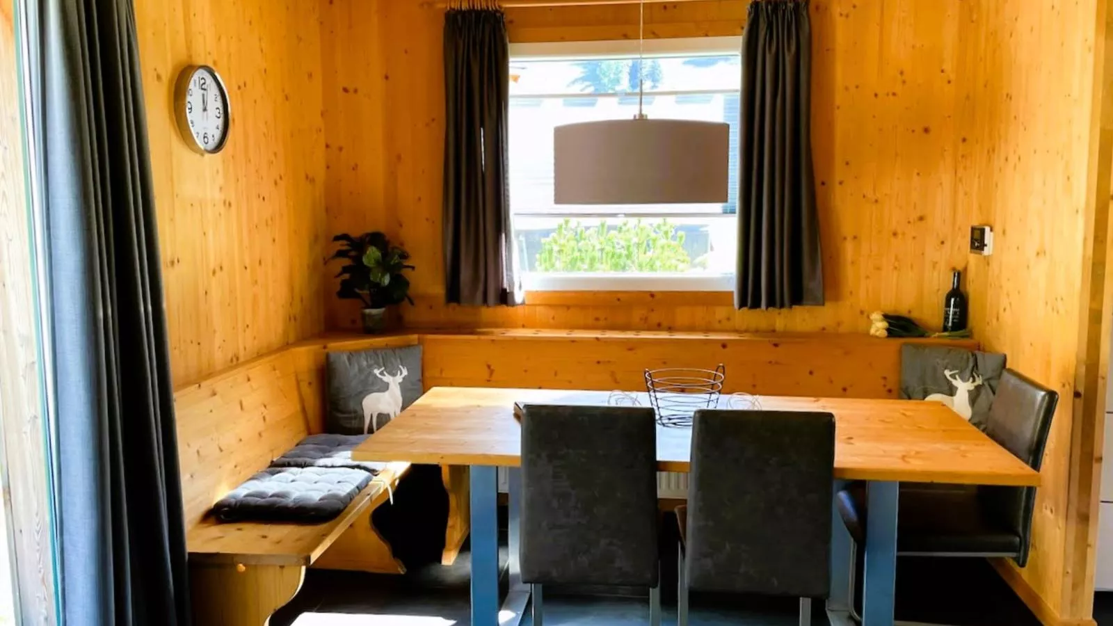 Murau 9-Esszimmer