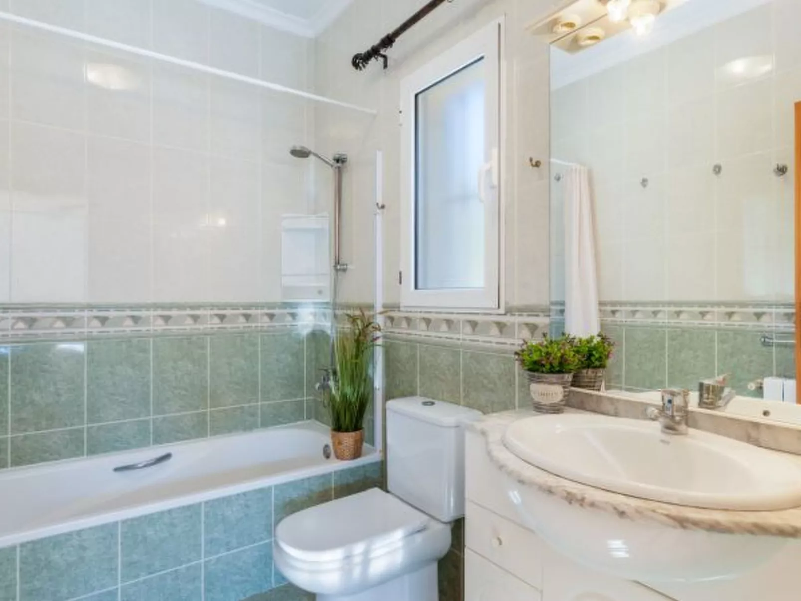 Villa Comodo - PlusHolidays - Image-tags.info