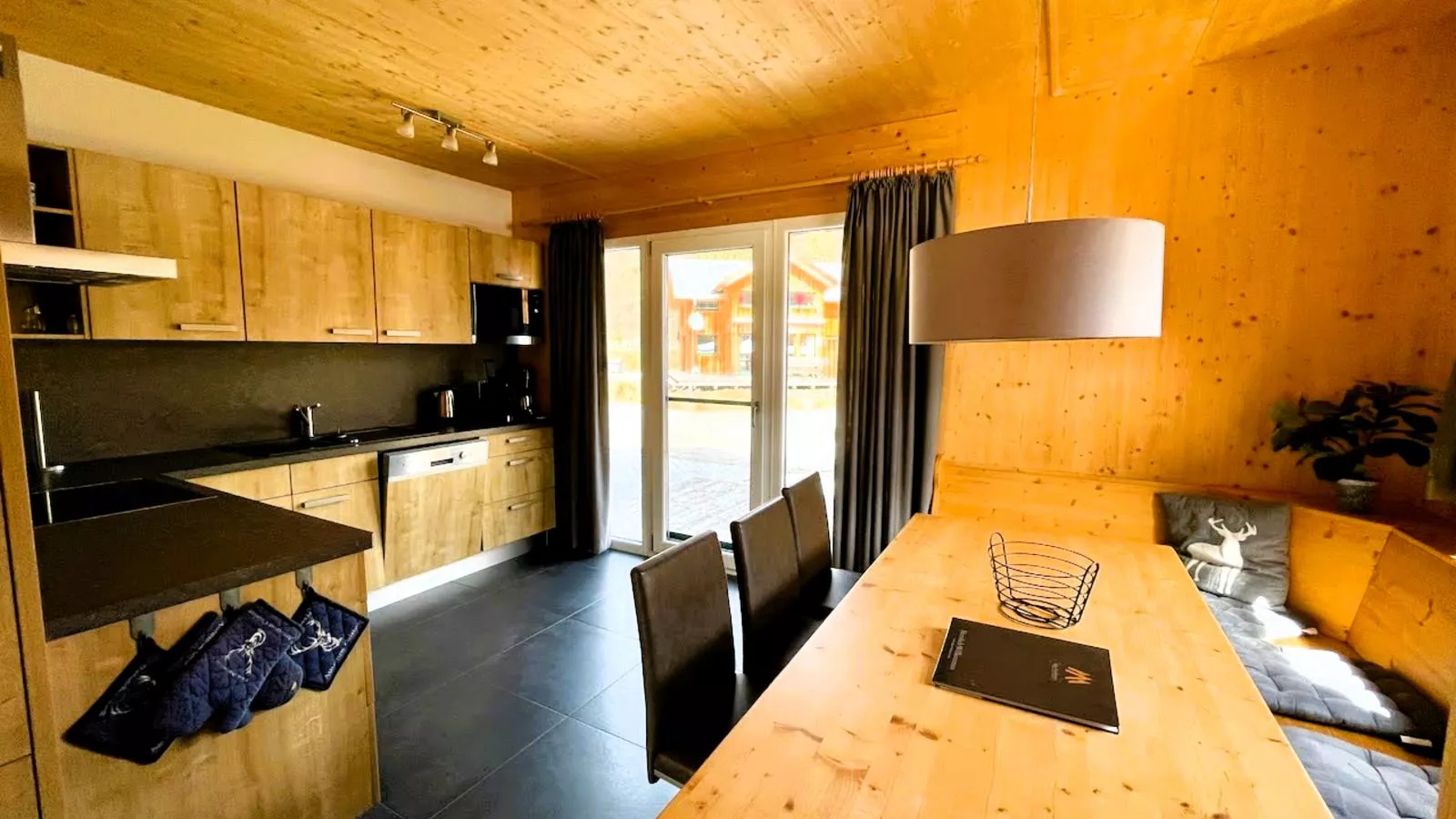 Murau 9-Esszimmer