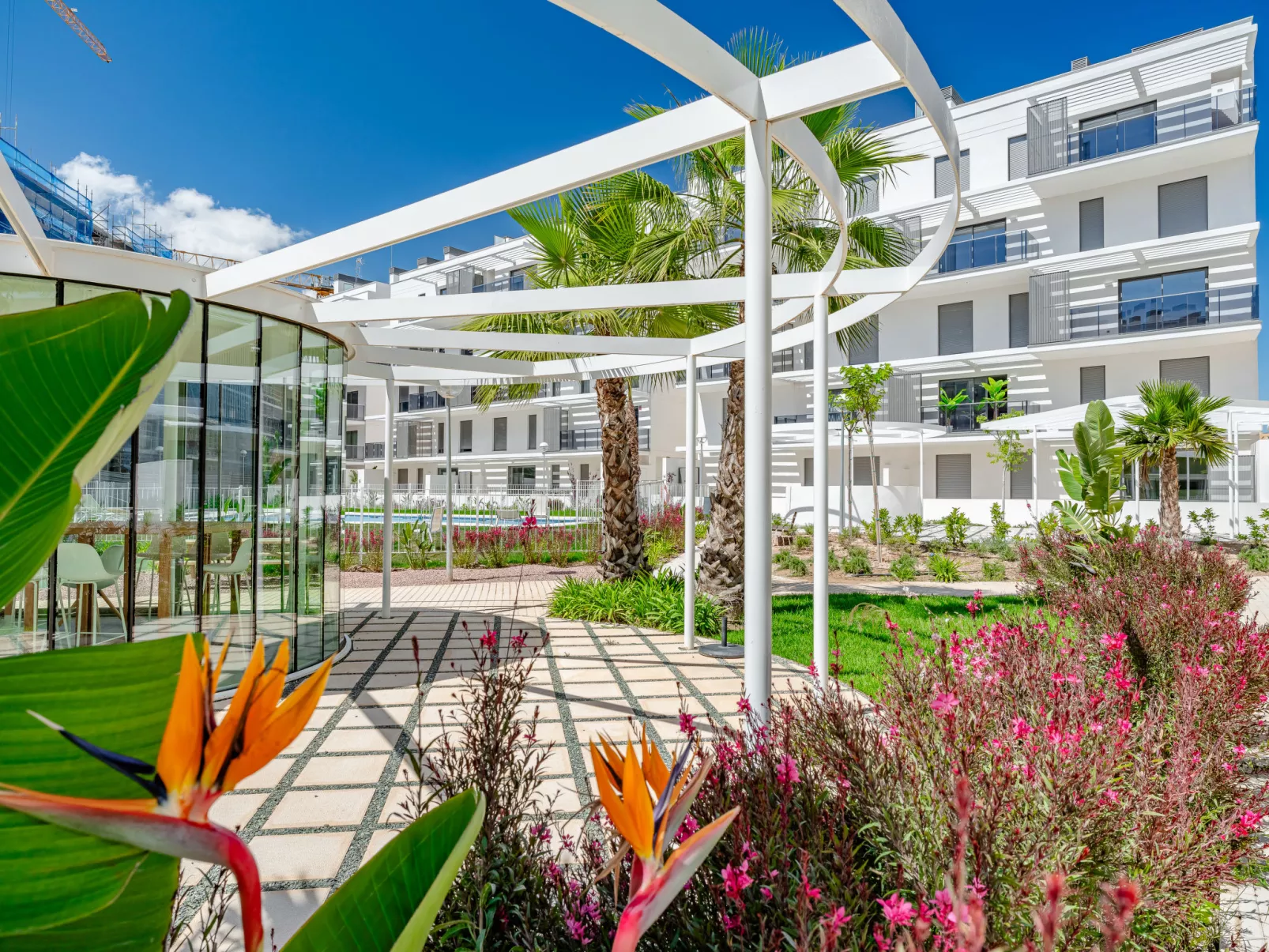 Marina Real III - Outside