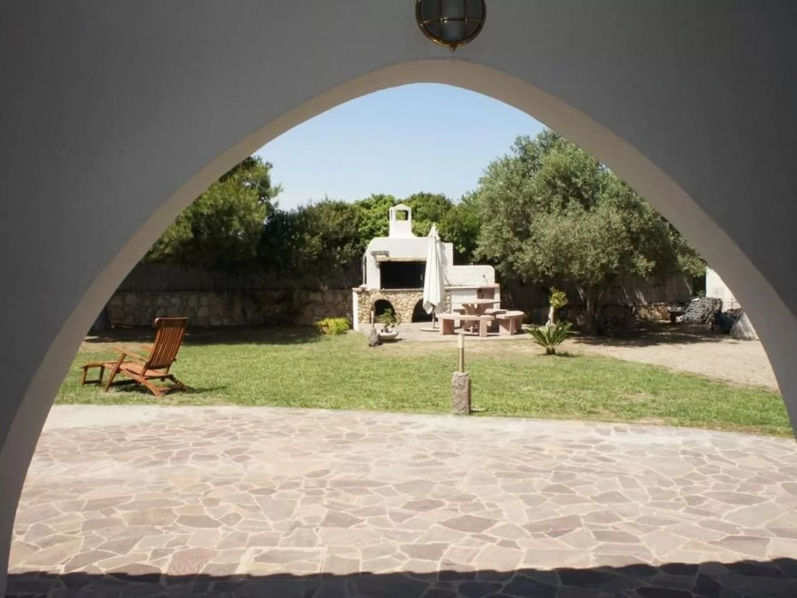 Haus in Calasetta mit Grill und Garten - Draußen