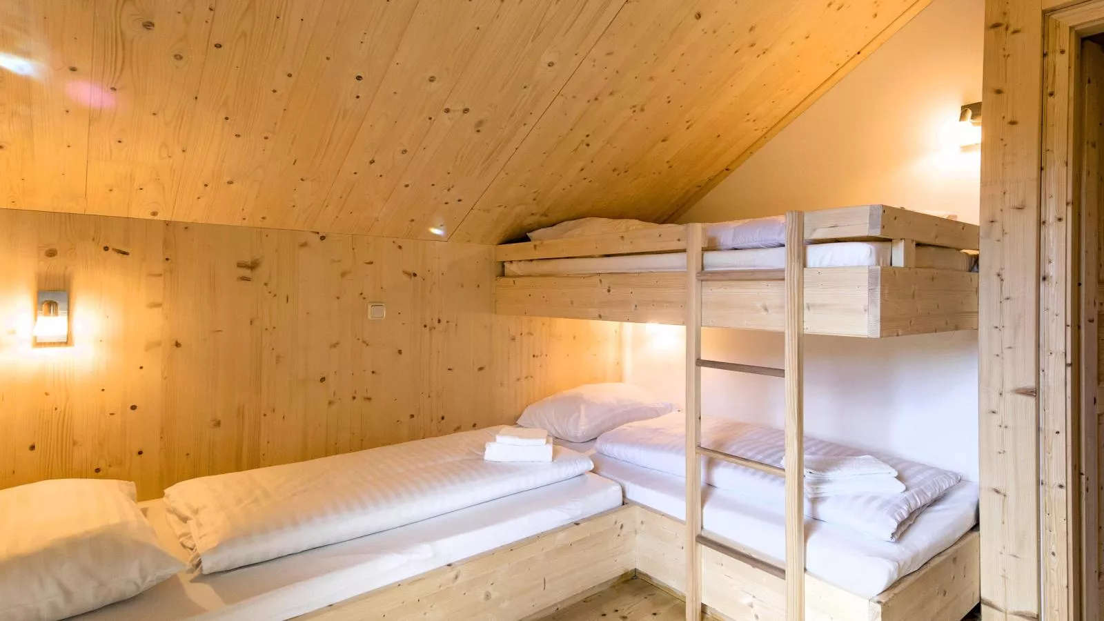 Murau 11-Bedroom