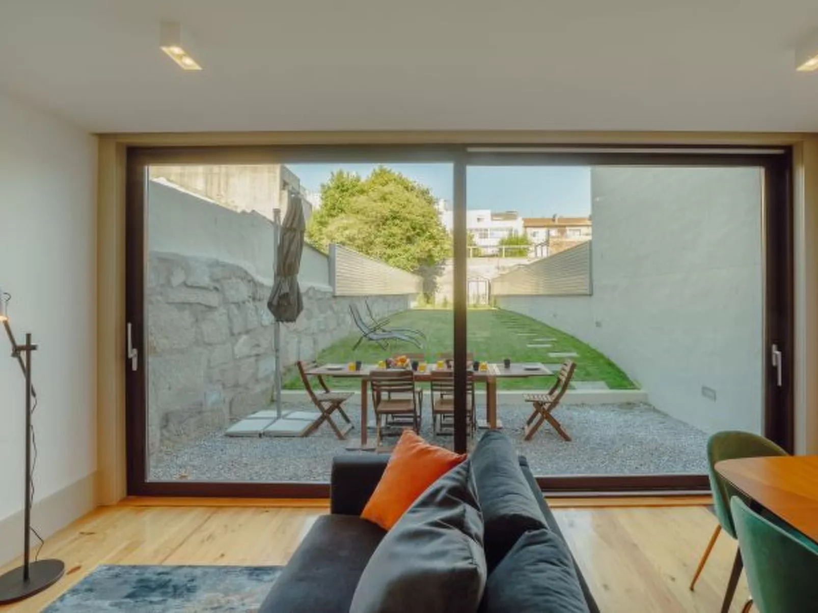 LEGACY OPORTO PREMIUM APARTMENT B by VACATIONY - Inside