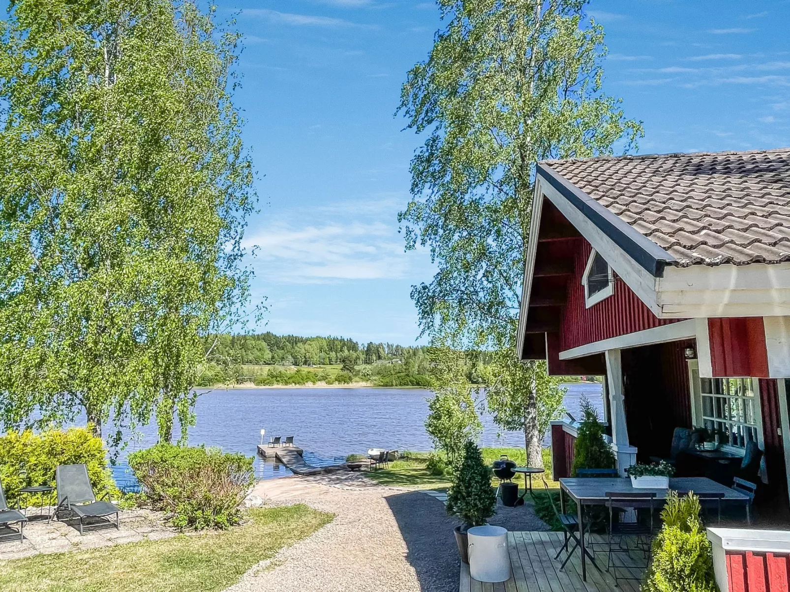 Peltosirkku - Inside