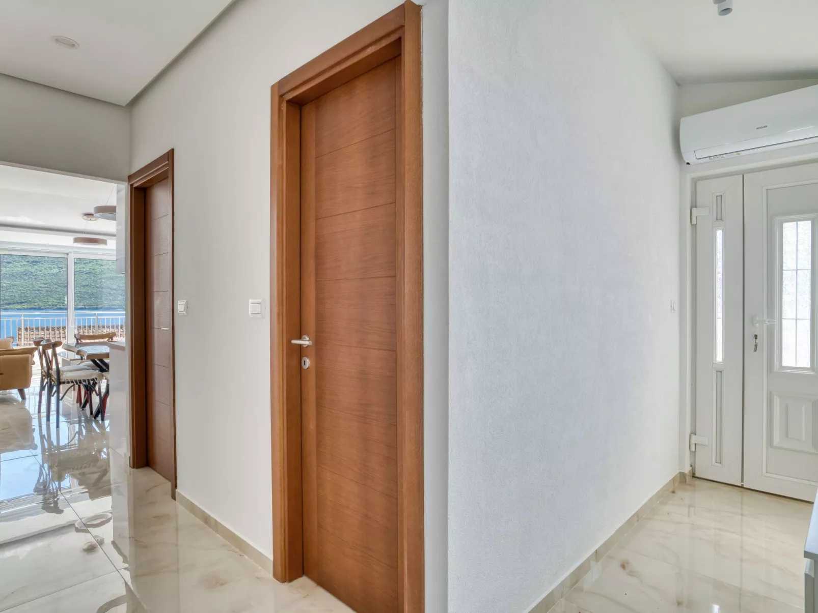 Ljubica Superior 3-Zimmer-Apartment mit Meerblick - Drinnen