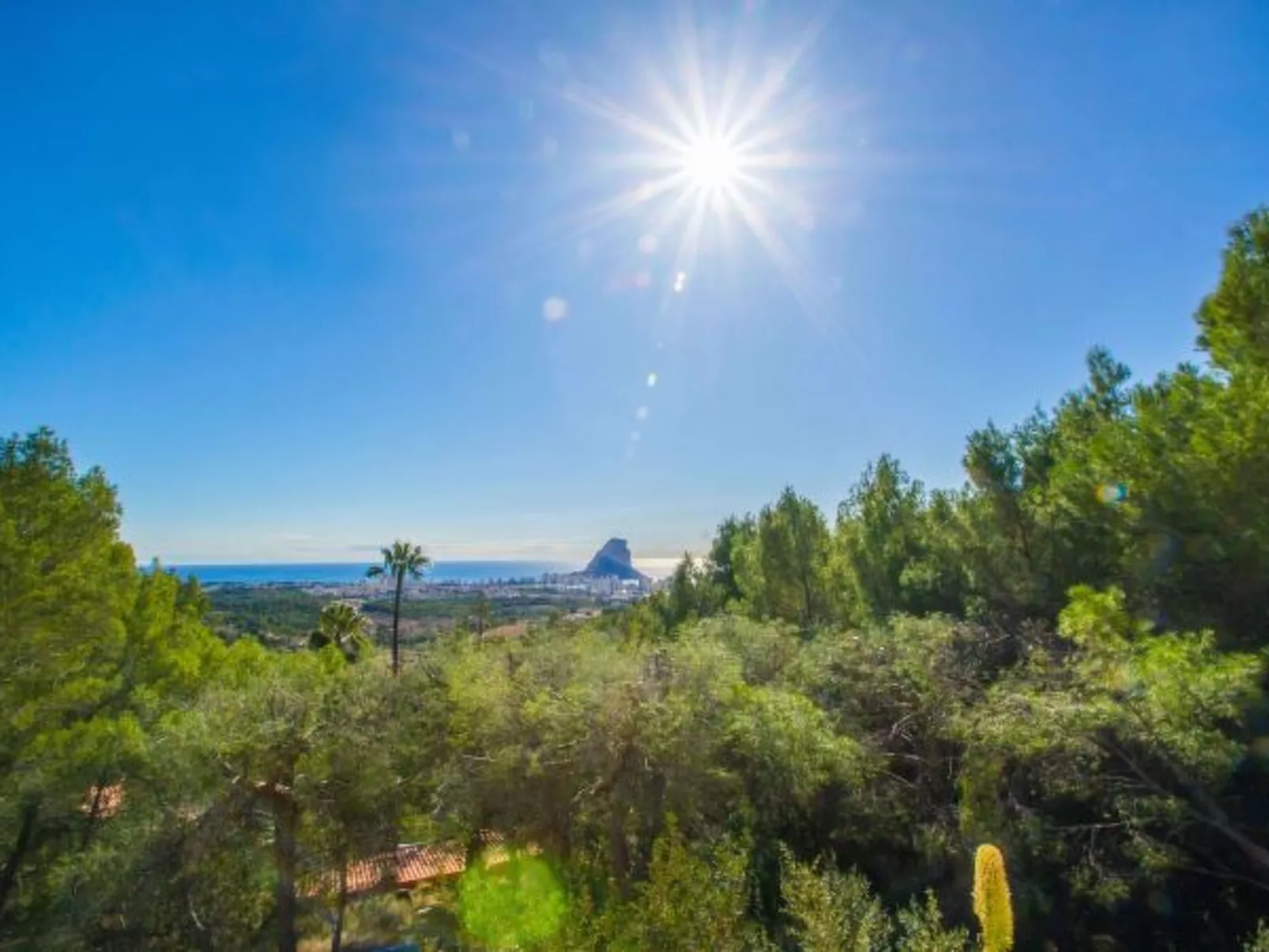 Villa Moskoa - PlusHolidays - Image-tags.info