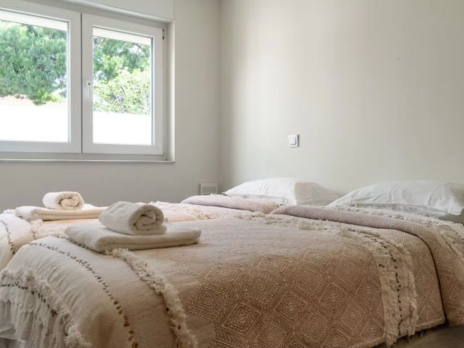 Villa Madrugada, beachside villa in Costabella - Image-tags.info