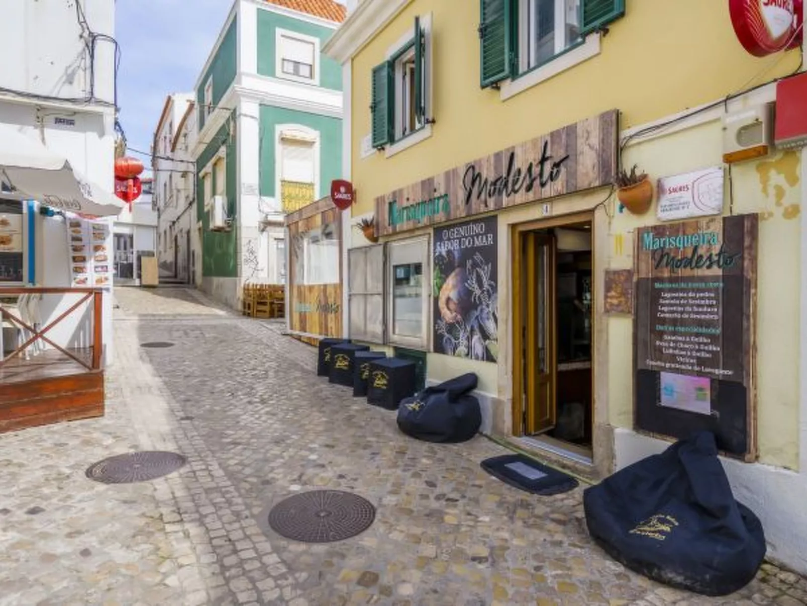 Sesimbra Prime Apartment - Outside