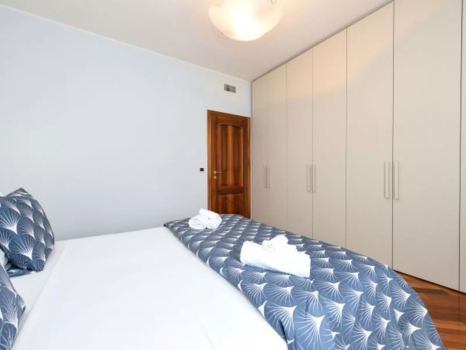 DesenzanoLoft Splendido - Image-tags.info