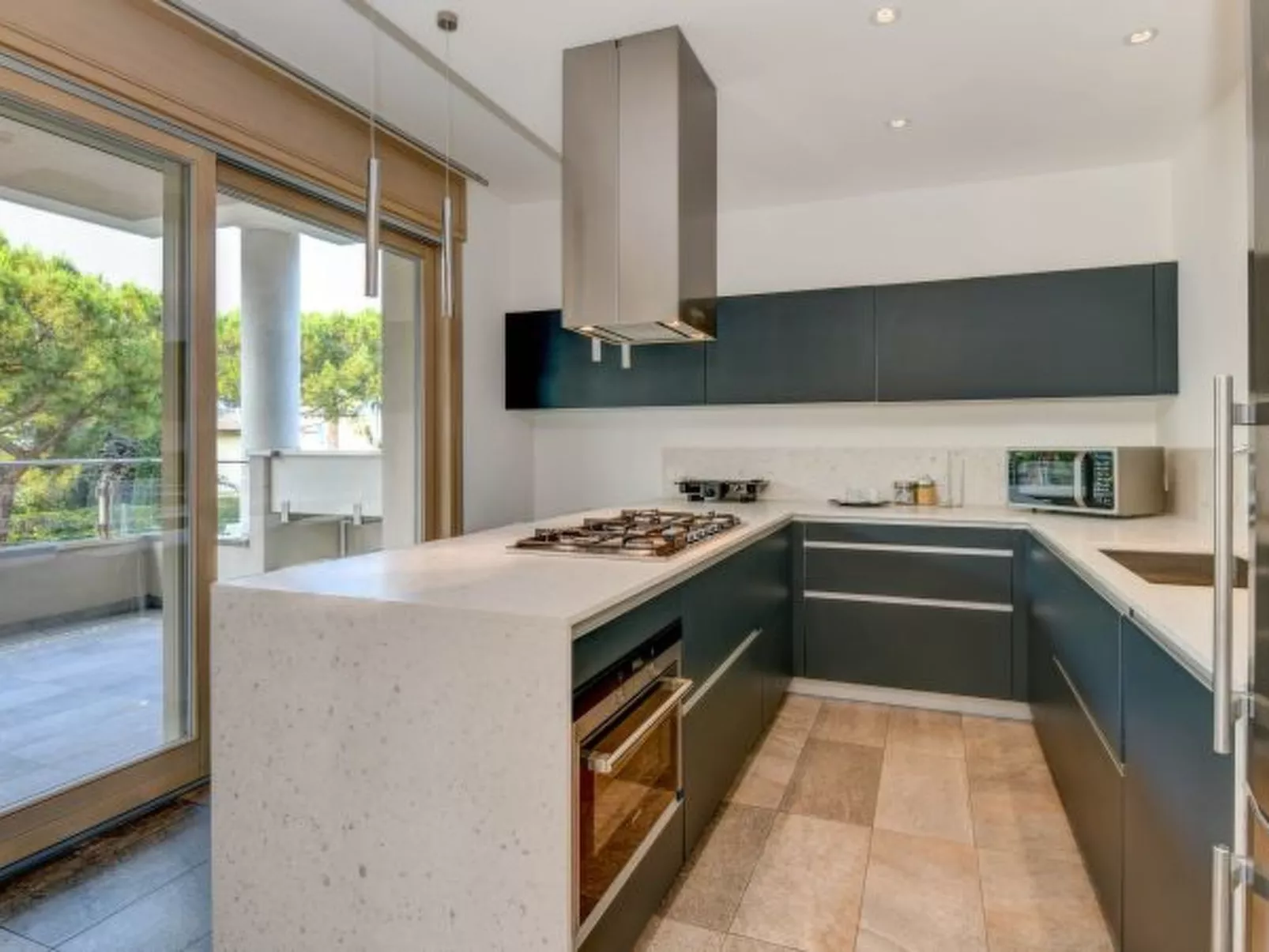 Desenzanoloft Oscar Luxury Suite - Image-tags.info