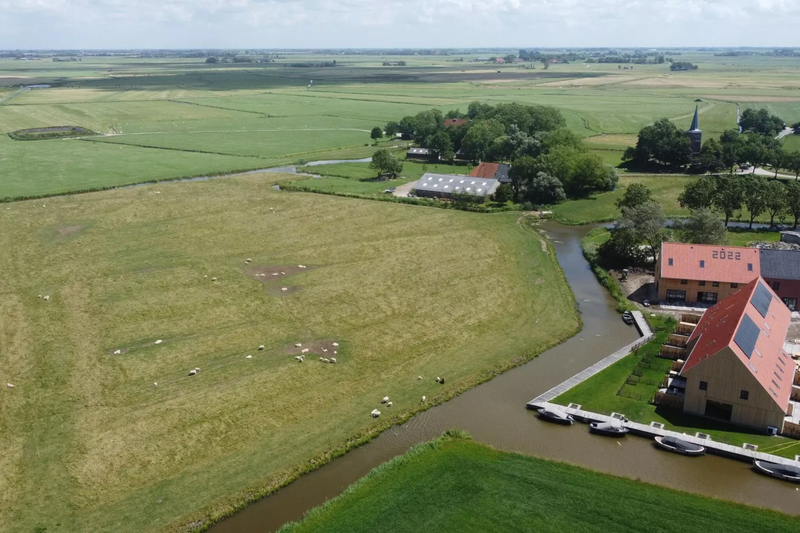 Friese Villa 1 in Leons-Areas summer 1km