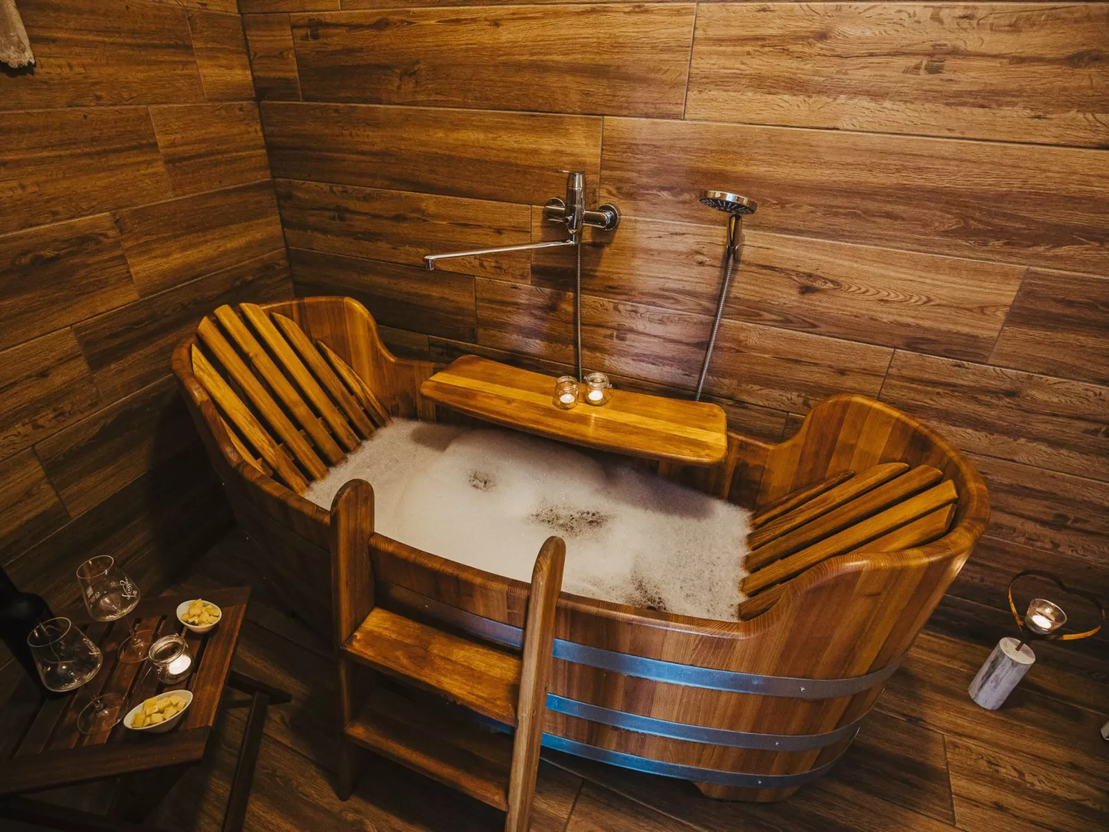 Weinfass-Suite für 2 in Grub an der March - Inside