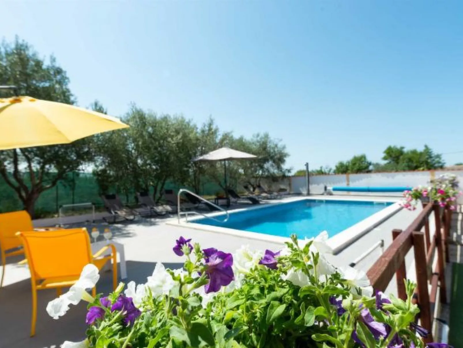 Holiday Home Vesna with pool - Image-tags.info