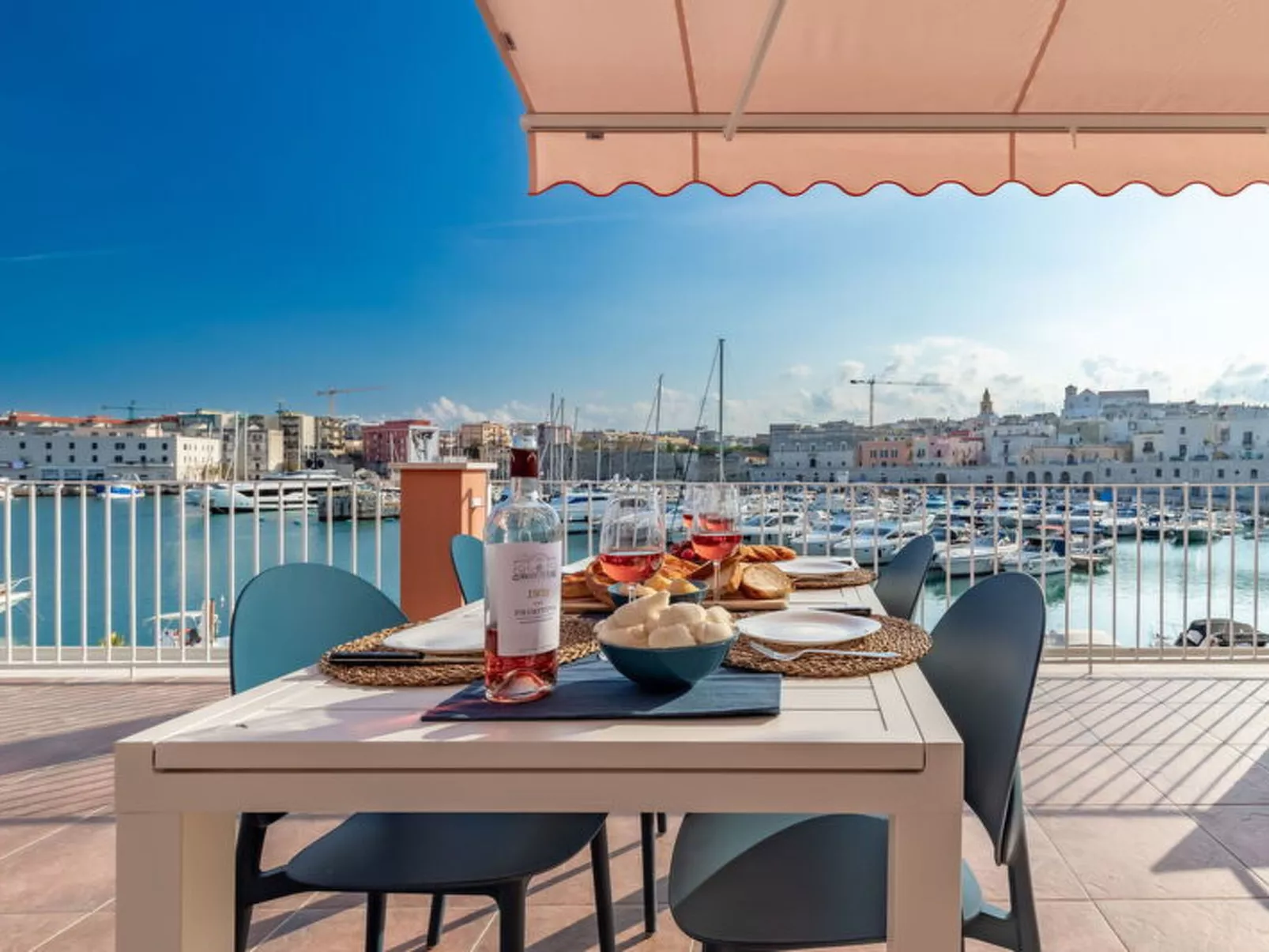 Sospiri Sul Mare - Drinnen