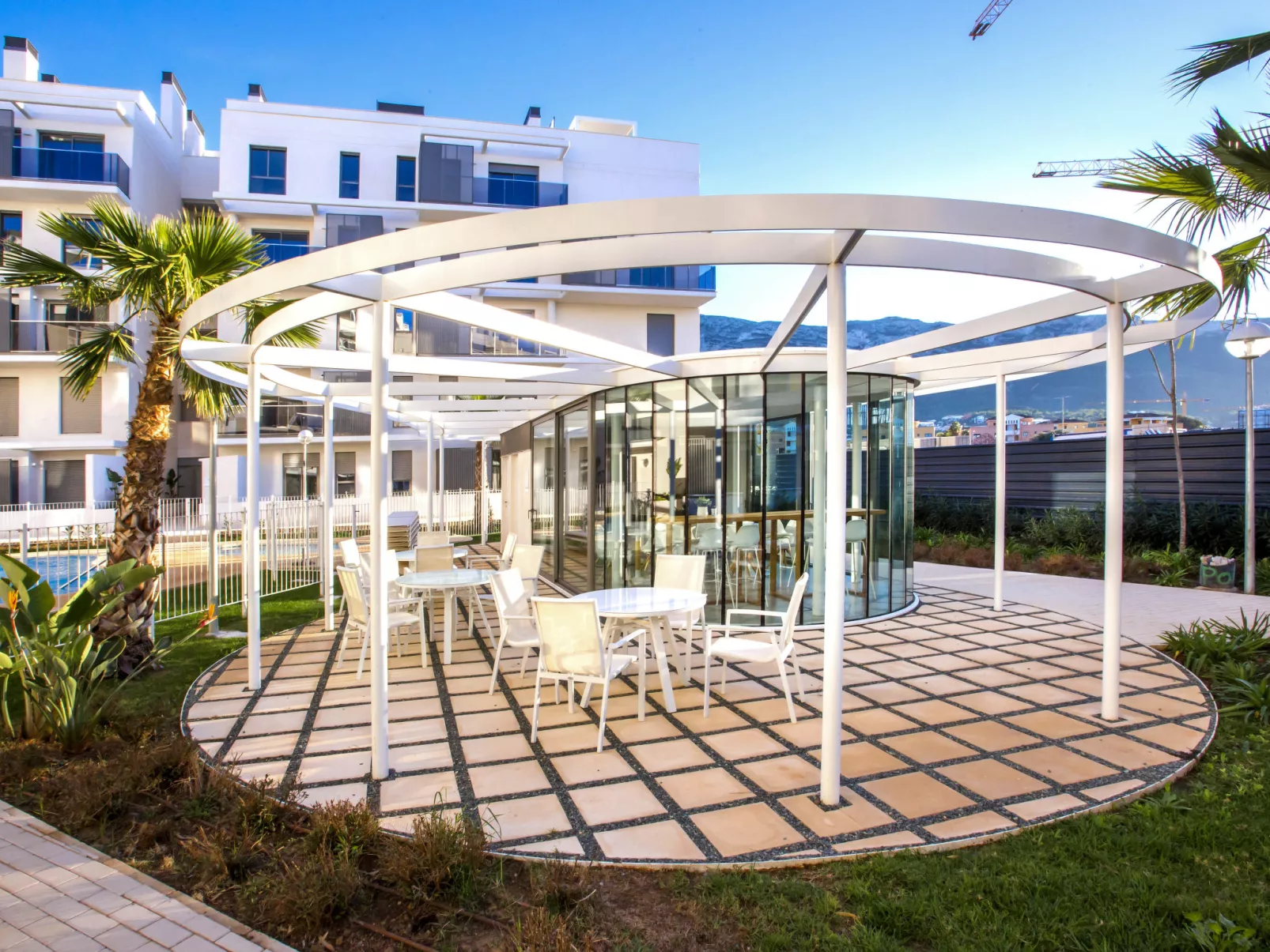 Marina Real III - Outside