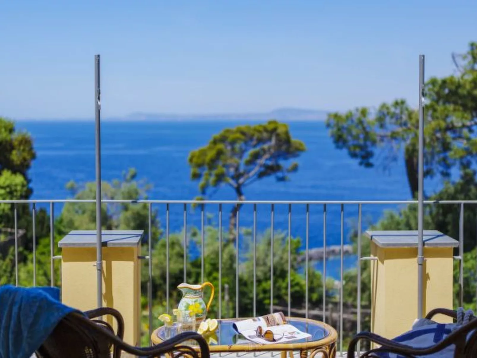 Il terrazzino di Villa Preziosa al Pizzo - Image-tags.info